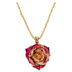 Halskette mit herrlichen Rosenpfirsichen und cremefarbenem Perlmutt, Gold-überzogene echte Rose, 24k Gold, glänzend