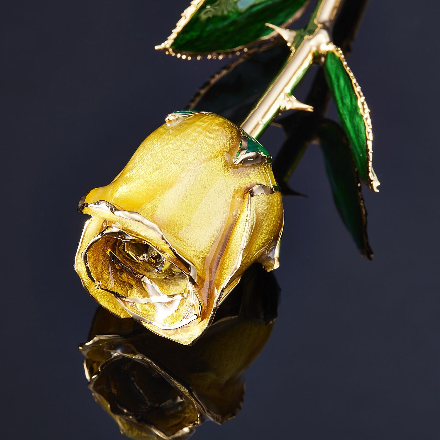 Eternal Rose Sunflower Dreams, Yellow, Real Rose in 24k Gold w/ LED Display In New Condition For Sale In Belmont, MA