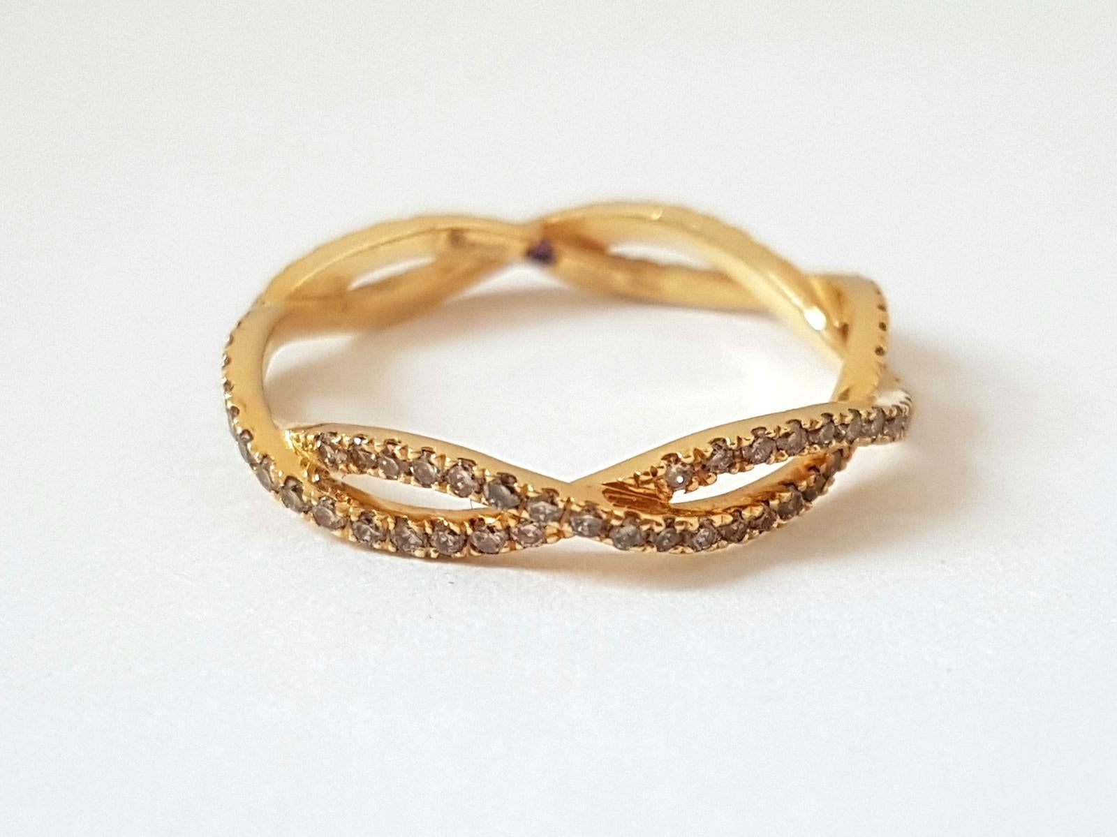 Entrelacs Gelbgold-Diamantring mit Etername Damen im Angebot