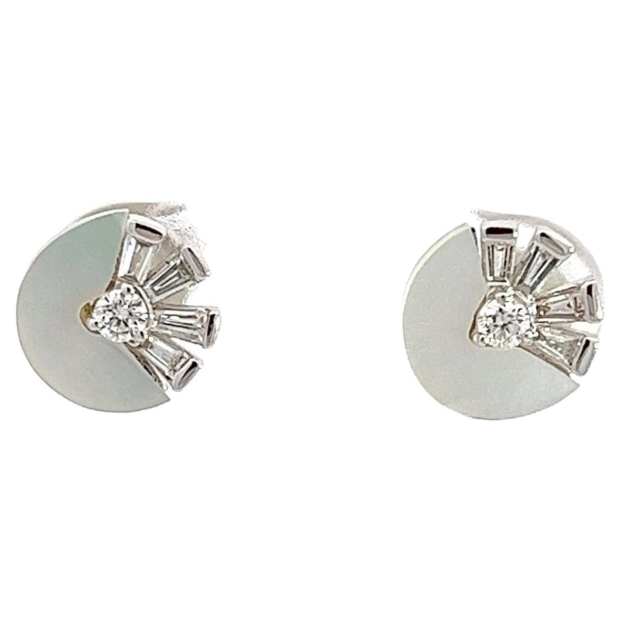 Eternelle Earrings Diamond Mother of Pearl White Gold for Her For Sale