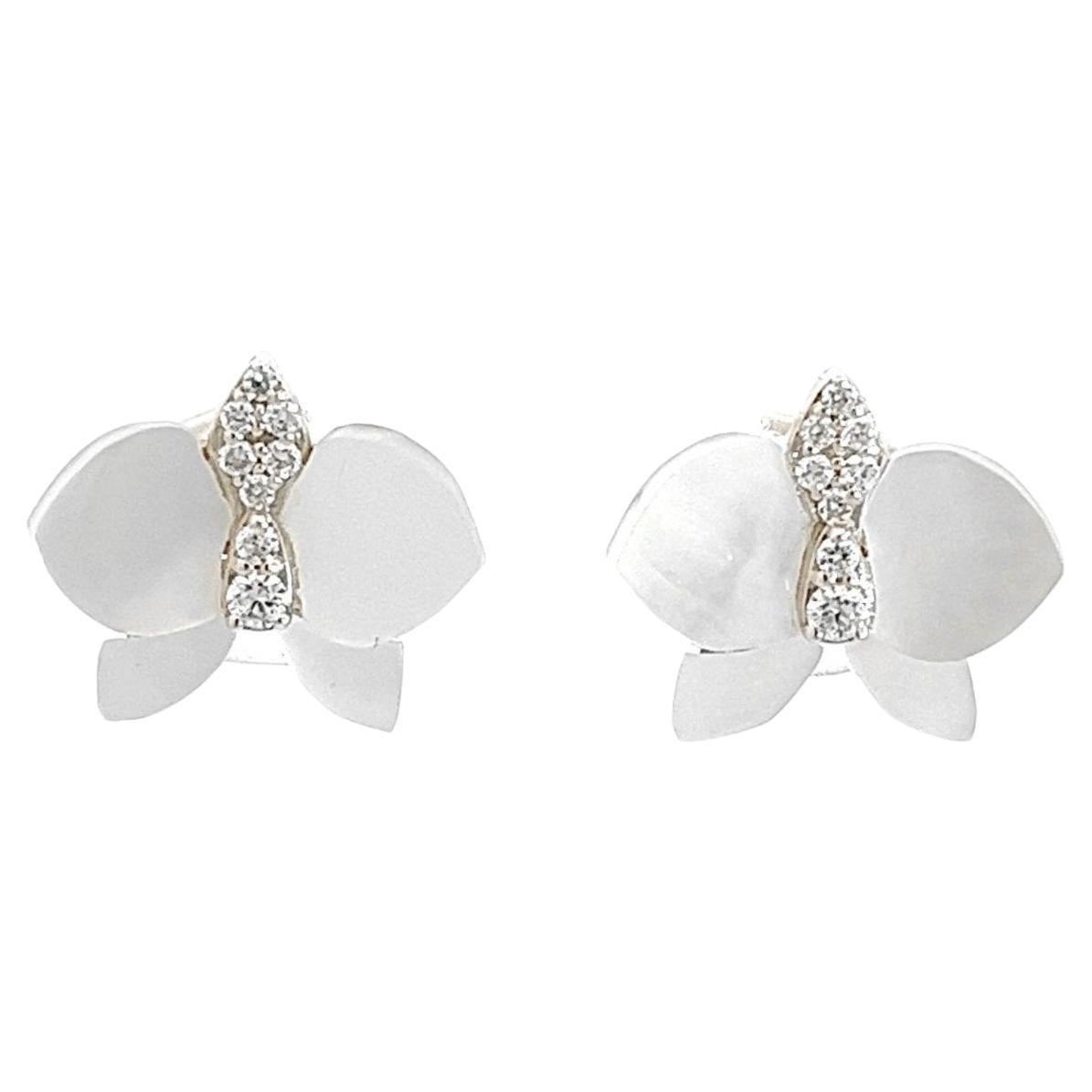 Eternelle Orchid Earrings Mother of Pearl White Gold for Her For Sale