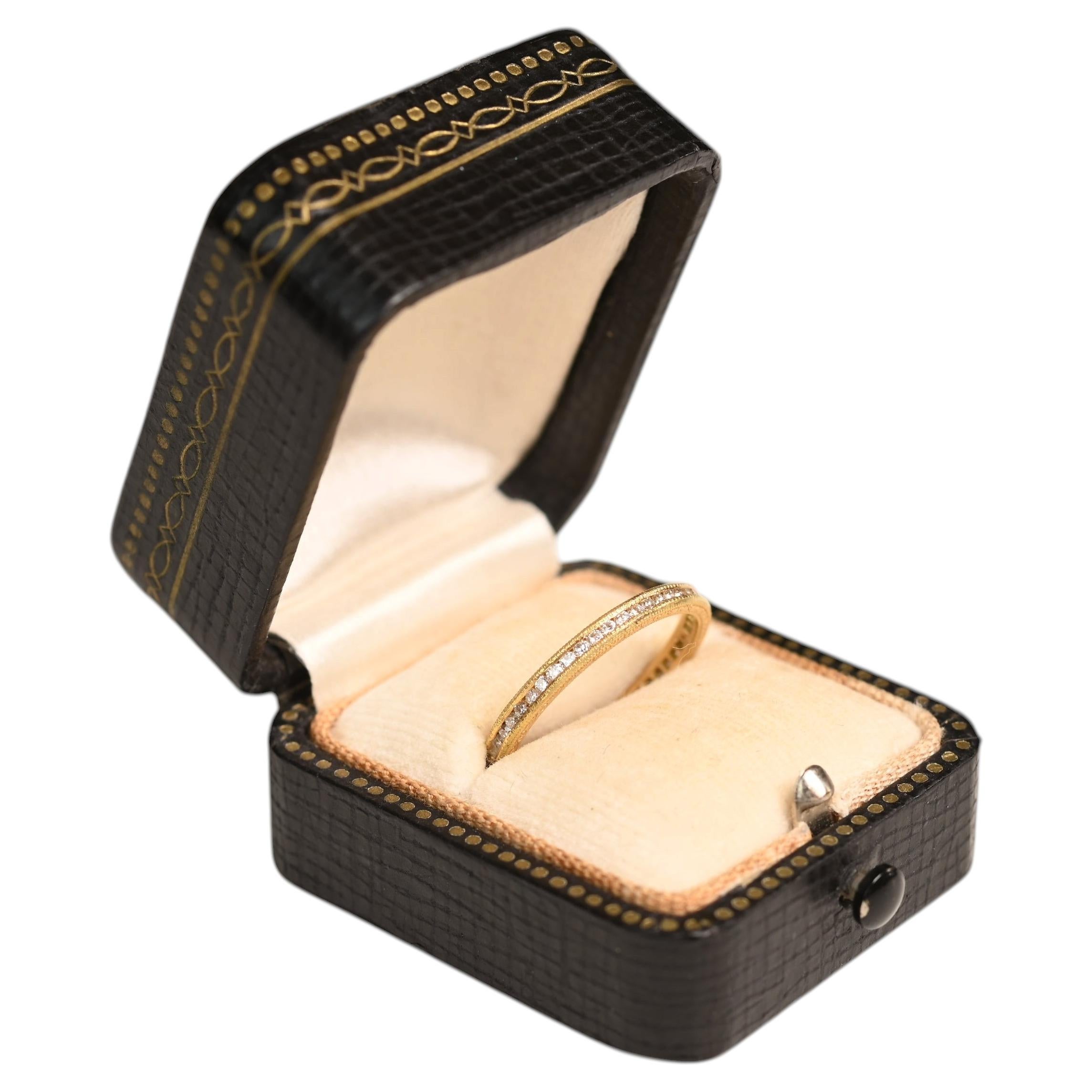 Eternity 18K Yellow Gold Wedding Band. Round Brilliant Diamond Band H VS2 1.8mm