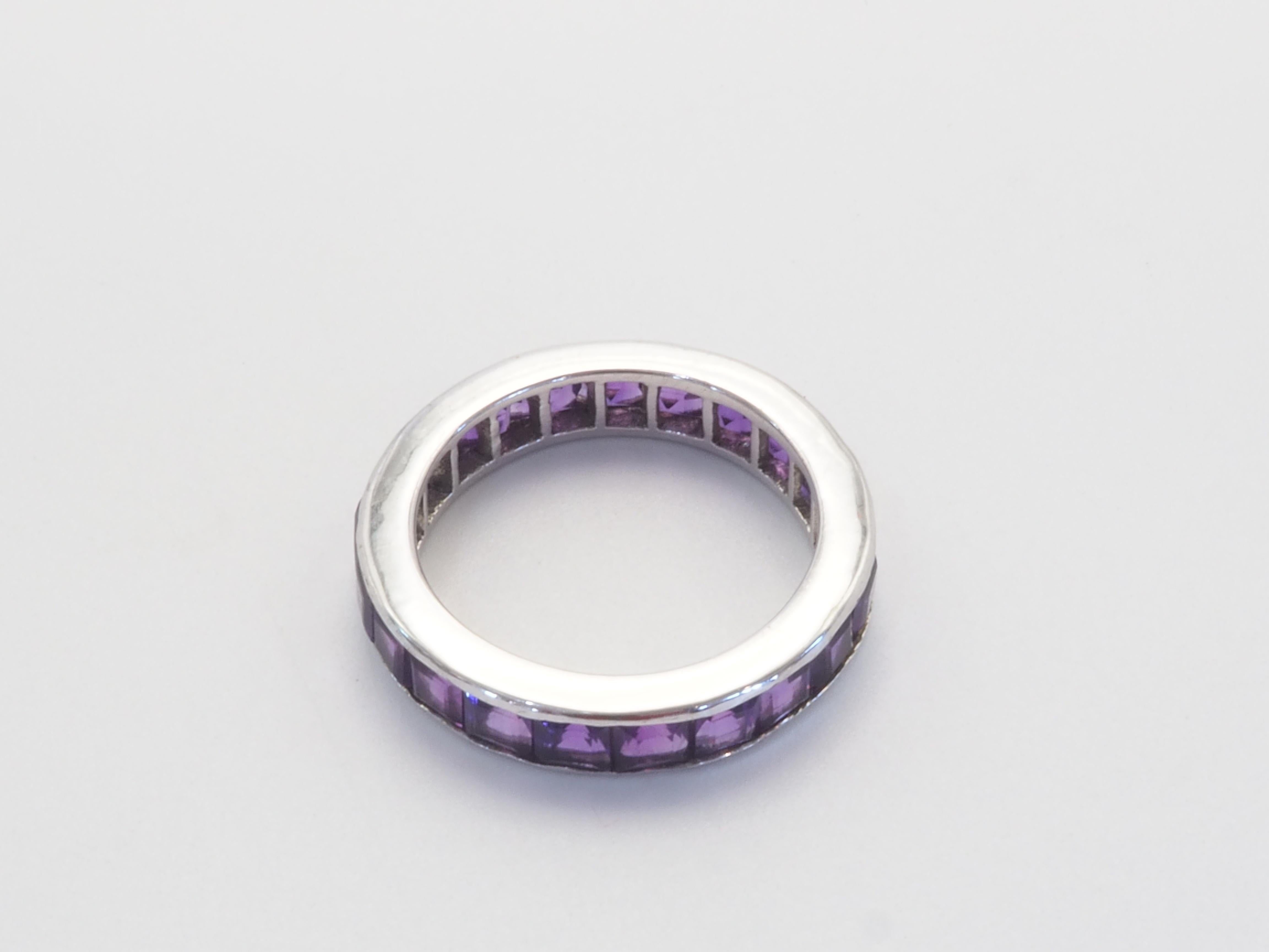 Eternity 2,60 Karat quadratischer Amethyst-Ring aus Sterlingsilber (Carréeschliff)