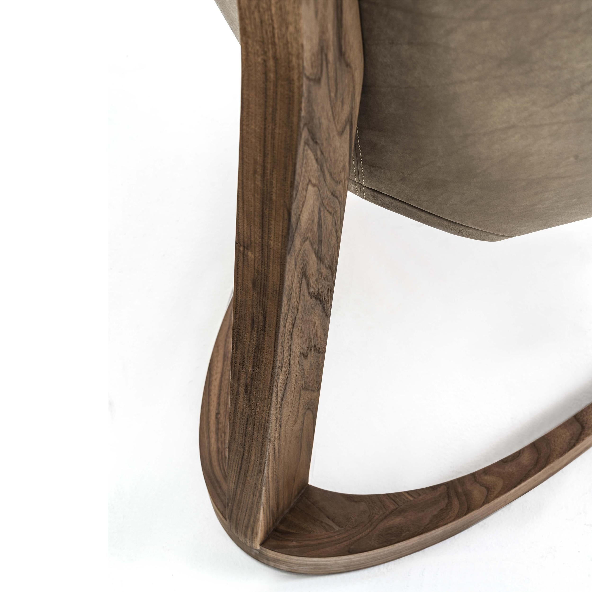 Eternity Armchair with Walnut and Genuine Leather For Sale 3