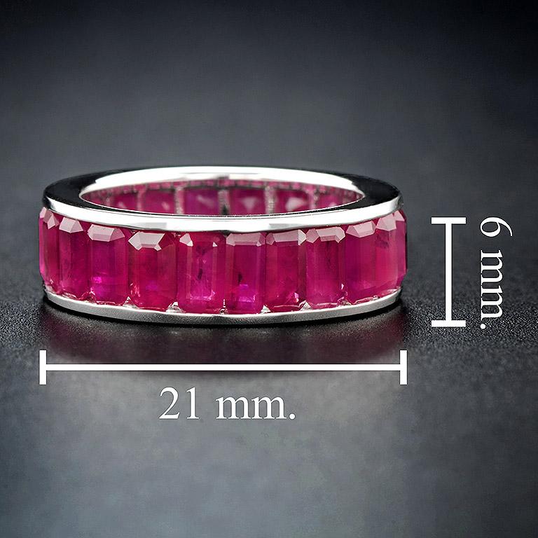 Eternity Baguette Natural Ruby Ring In New Condition In Bangkok, TH