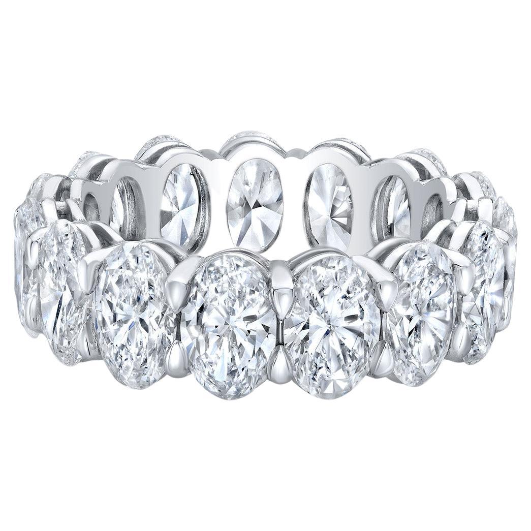 Eternity-Ring aus Platin mit GIA-zertifizierten D-F/VS1-VS2 ovalen Diamanten. D9.22ct. im Angebot