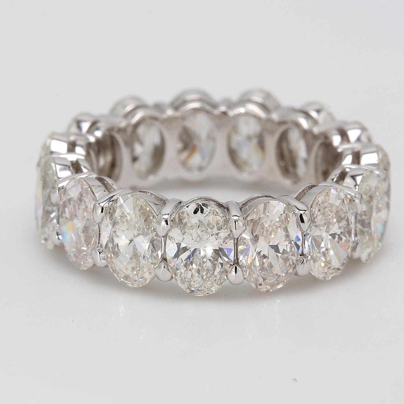 Oval Cut Eternity Band in Platinum with GIA certified G-H/SI1-SI2 Oval Diamonds. D7.56ct. For Sale