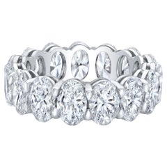 Eternity-Ring aus Platin mit GIA-zertifizierten G-H/SI1-SI2 ovalen Diamanten. D7.56ct.