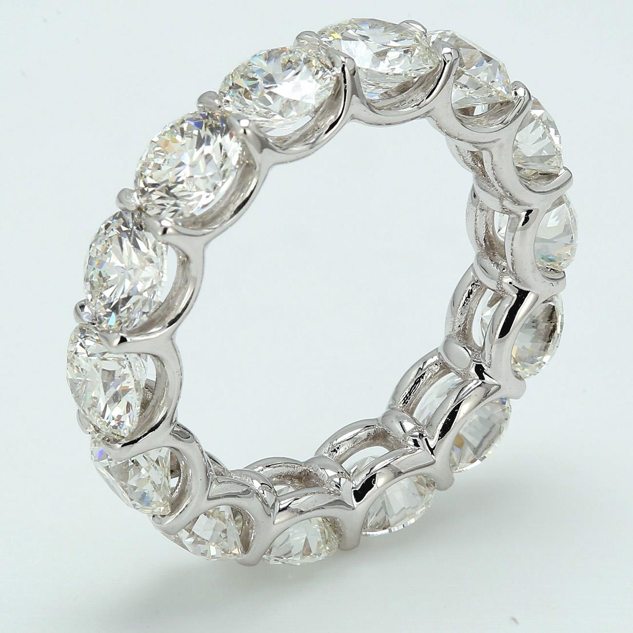 Round Cut Eternity Band in Platinum with GIA certified H/VS1-VS2 Round Diamonds. D7.04ct. For Sale