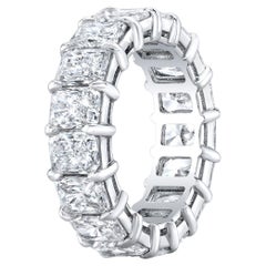 Eternity Band in Platinum with Radiant Cut Diamonds. D14.33ct.t.w.