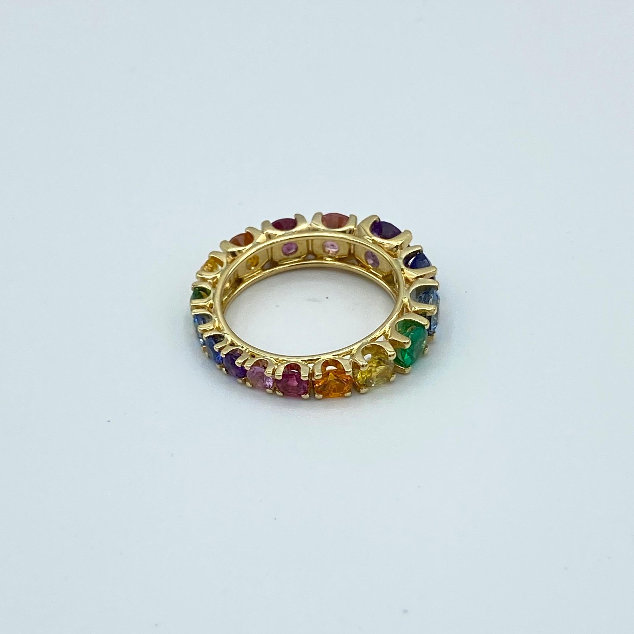 Eternity Band Rainbow Sapphire Emerald Tzavorite Semiprecious 18 Karat Gold Ring In New Condition For Sale In Bussolengo, Verona