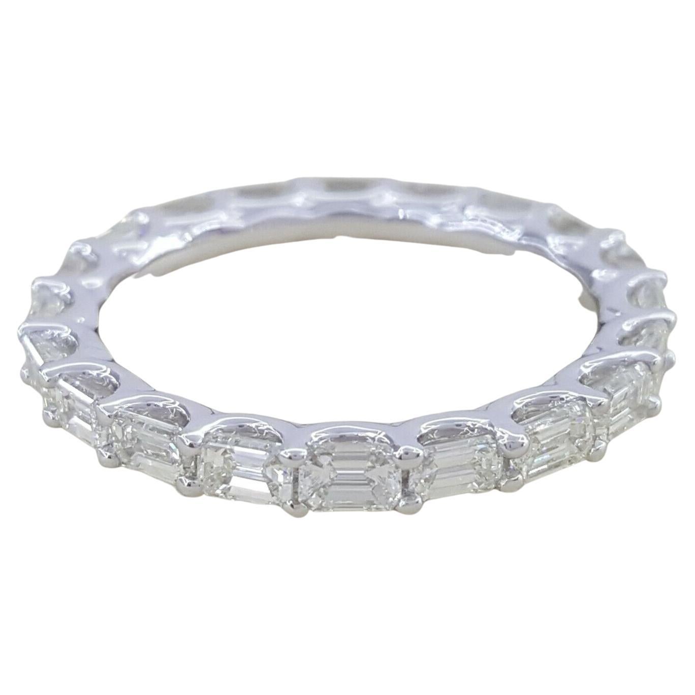 Women's or Men's Eternity Band Ring 2 Carat Emerald Cut Diamonds For Sale
