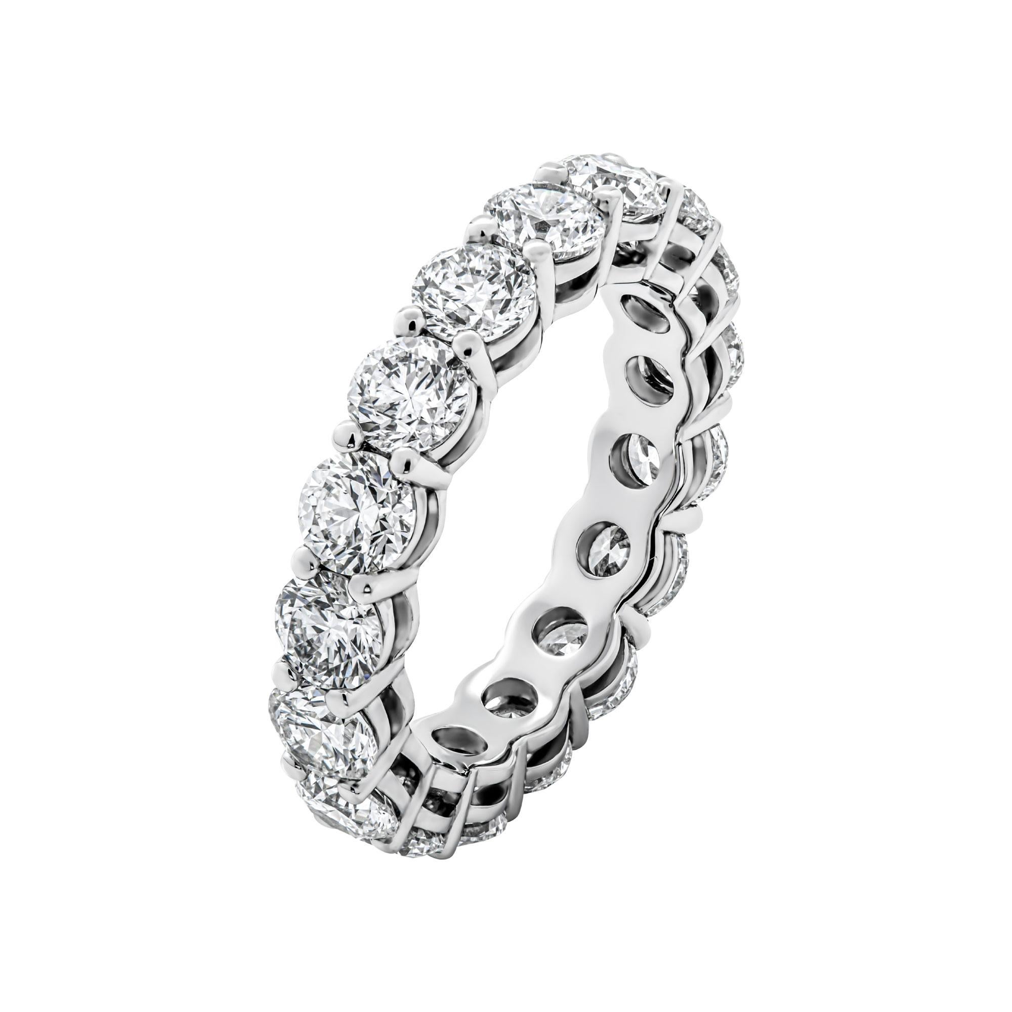 Eternity band with 3.77 Carat Round Cut Diamonds
Mounted in Platinum 950, 17 Round diamonds won't miss a sparkle! - most wanted shape of the stone fore anniversary band
Beautiful cut, bold and classy, can be worn as a wedding band next to your