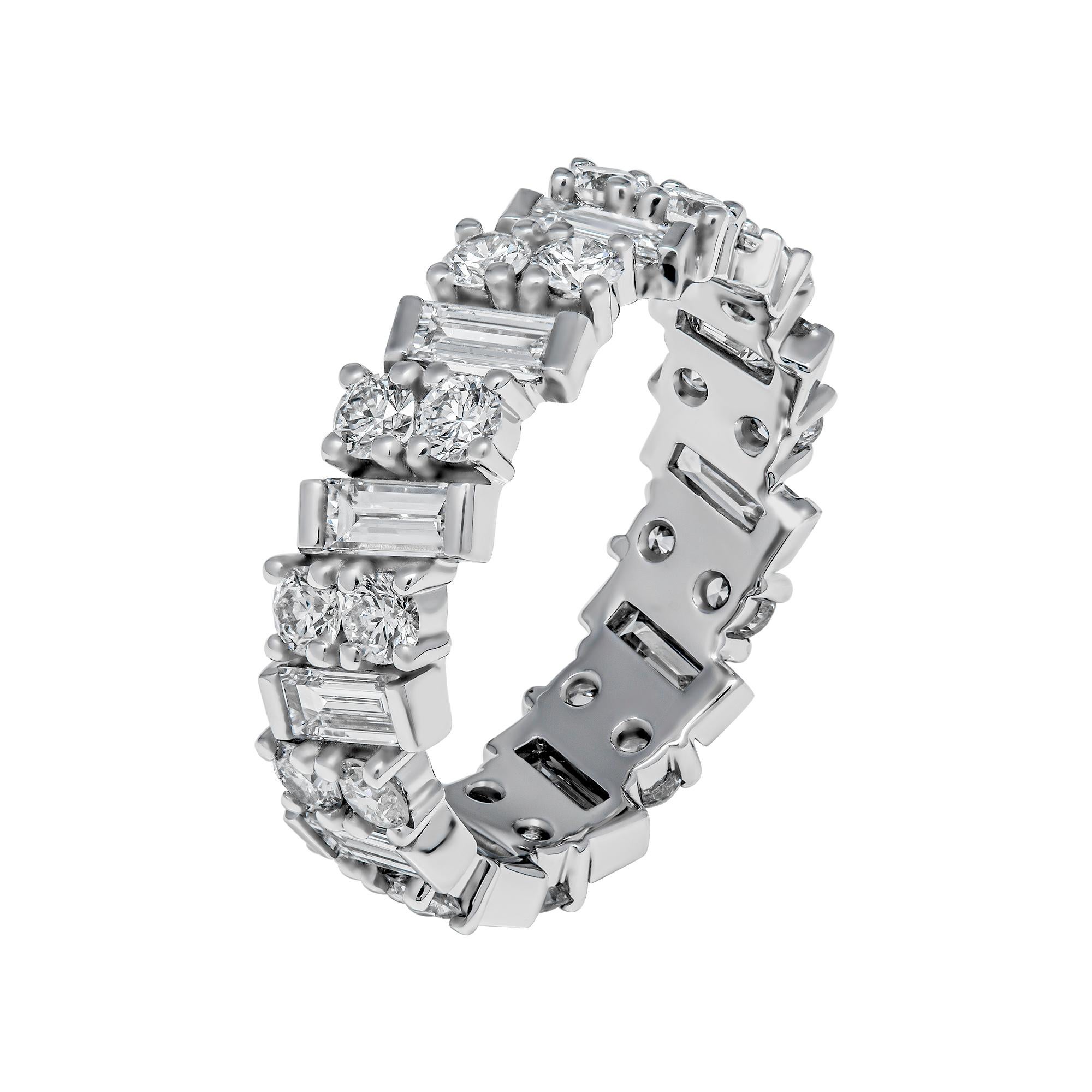 Eternity Band with Baguette and Round Diamonds In New Condition For Sale In New York, NY