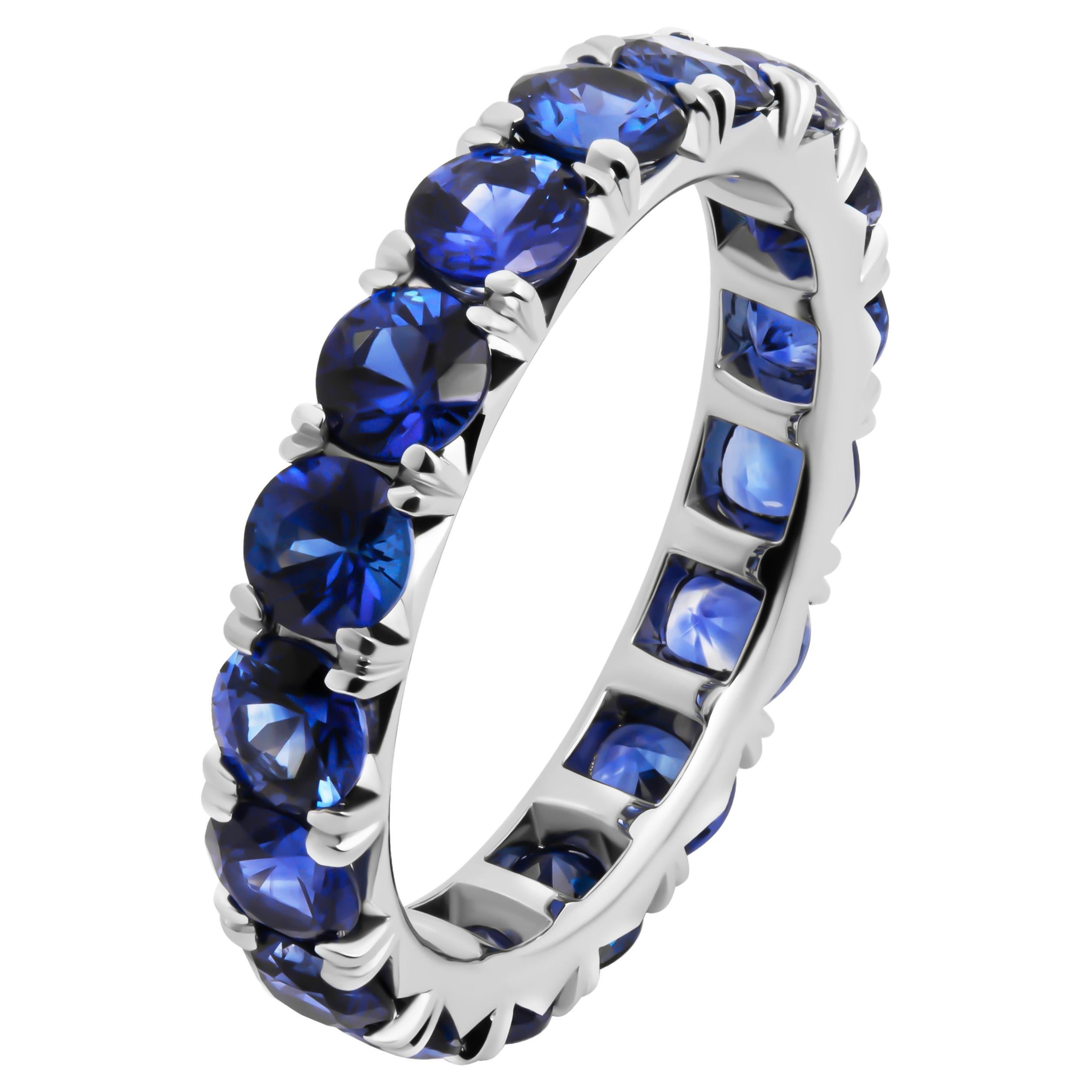 Fascia a eternità con zaffiri blu