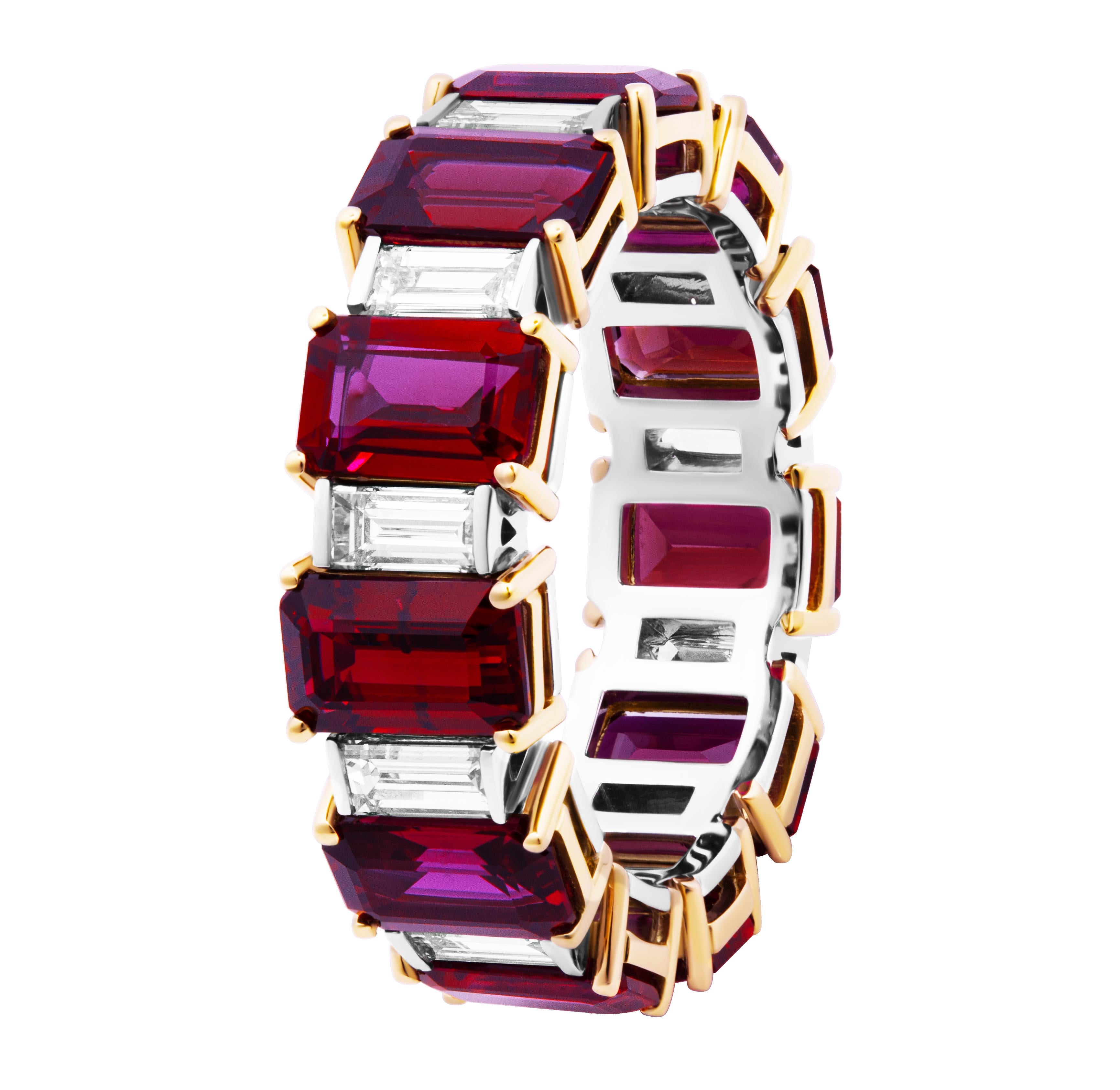 Eternity wedding band in 18k Yellow Gold & Platinum
Featuring Diamond and Rubies
Baguette diamonds totaling 1.20ct
Rubies totaling 6.27ct
Size 6
Not sizable