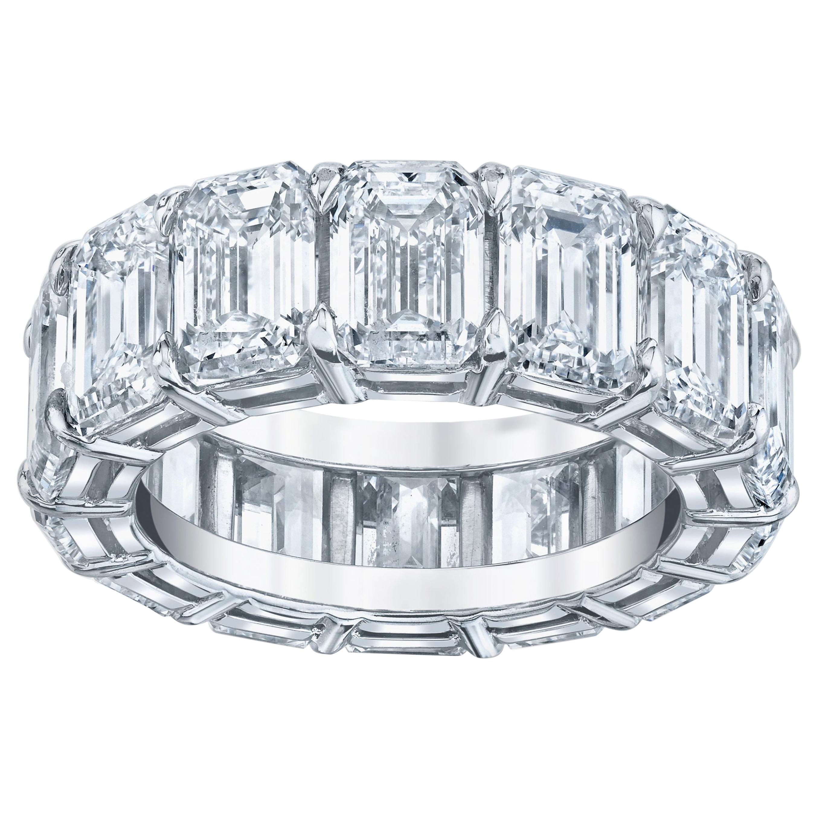 Eternity-Ring mit Diamanten im Smaragdschliff