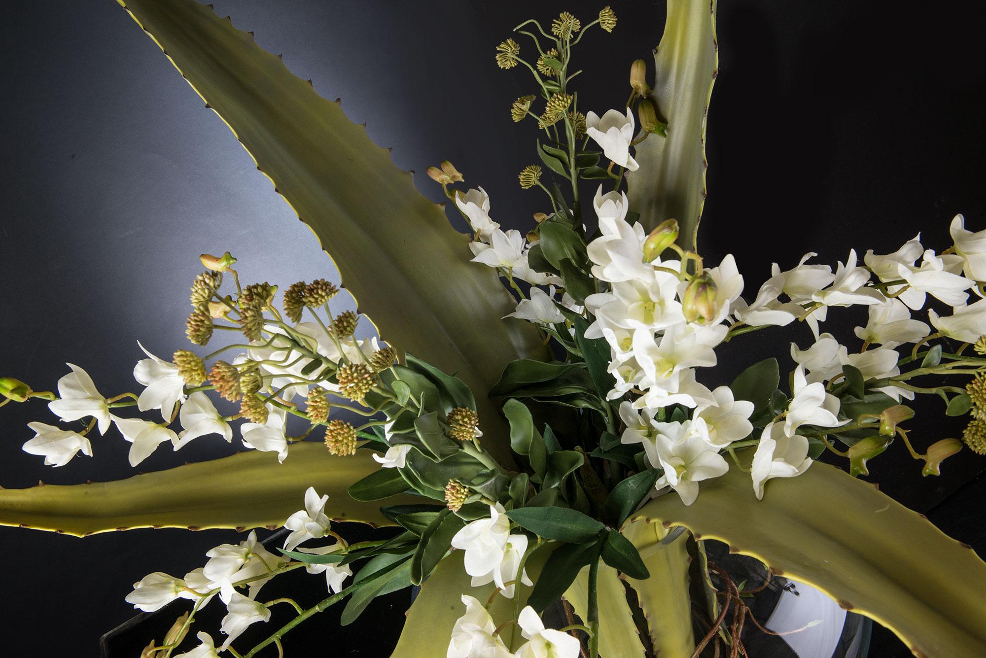 Contemporary Eternity Bowl Athena Set Arrangement, Flowers, Italy For Sale