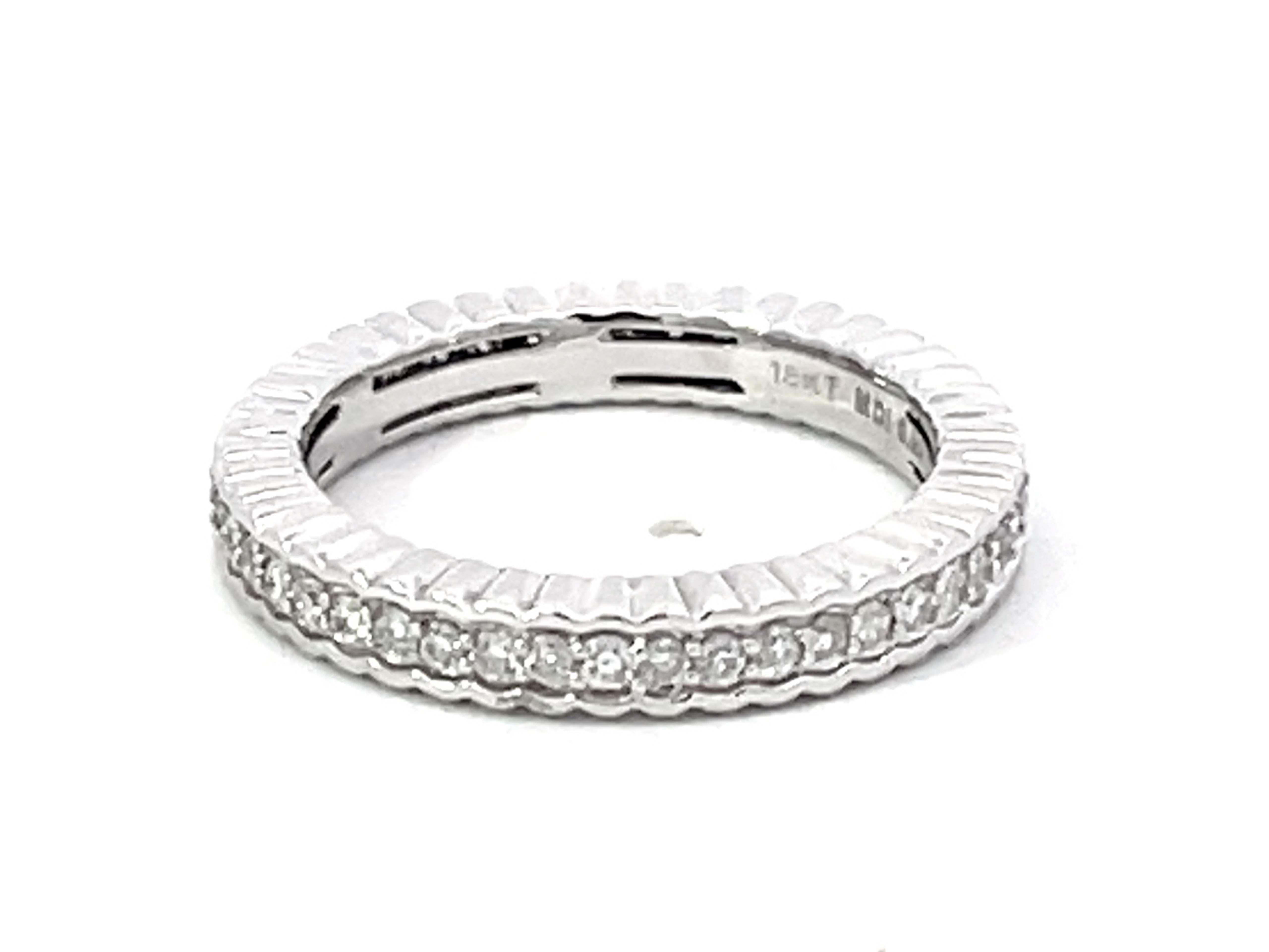 Eternity Brilliant Cut Diamond Band Ring Solid 18k White Gold In Excellent Condition For Sale In Honolulu, HI