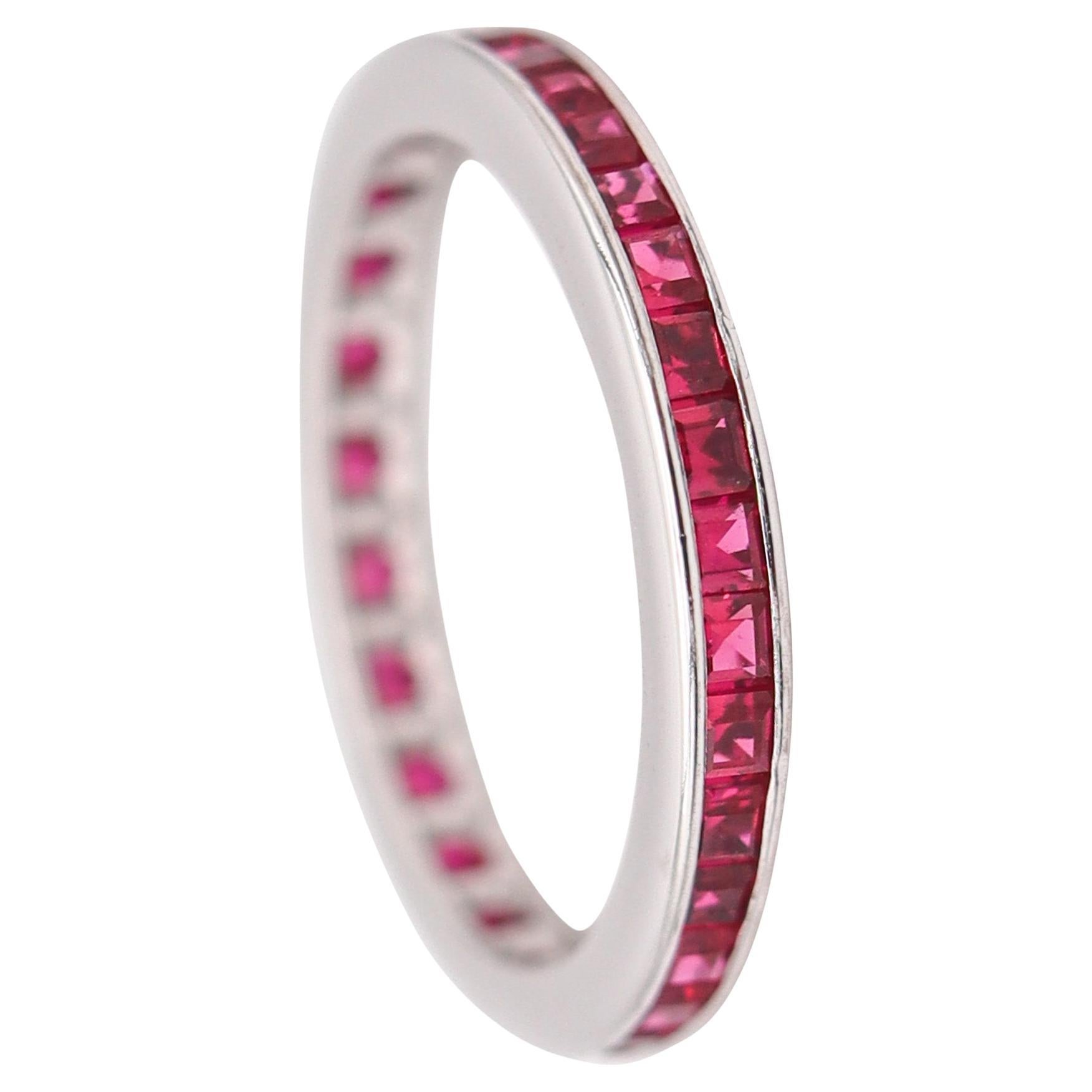 ETERNITY Classic Ring Band In 14Kt White Gold With 1.40 Carats Vivid Red Rubies