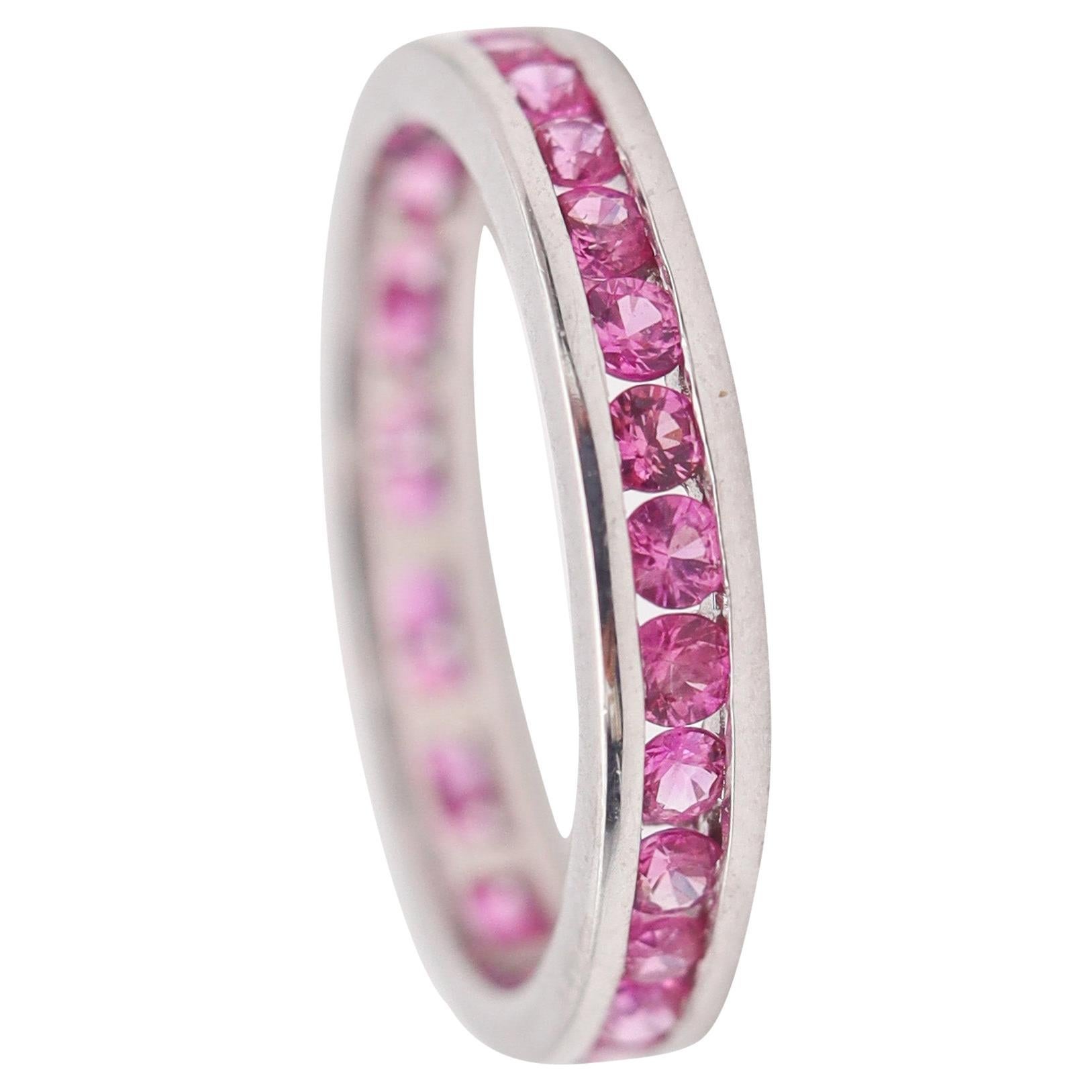 ETERNITY Anillo Clásico De Oro Blanco De 18 Quilates Con 1,30 Quilates De Zafiros Rosas