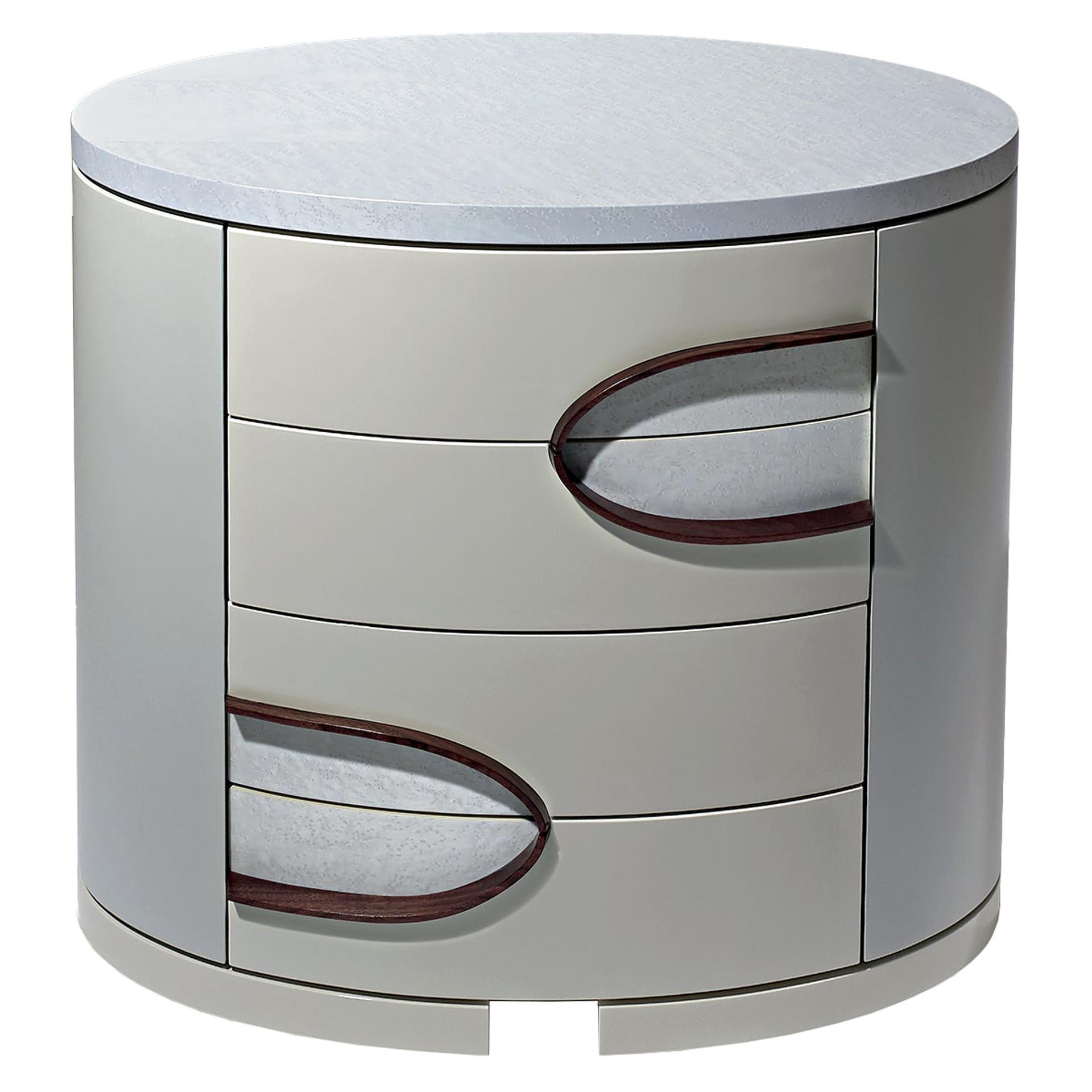 Eternity Table de chevet ovale contemporaine et personnalisable avec quatre tiroirs  en vente