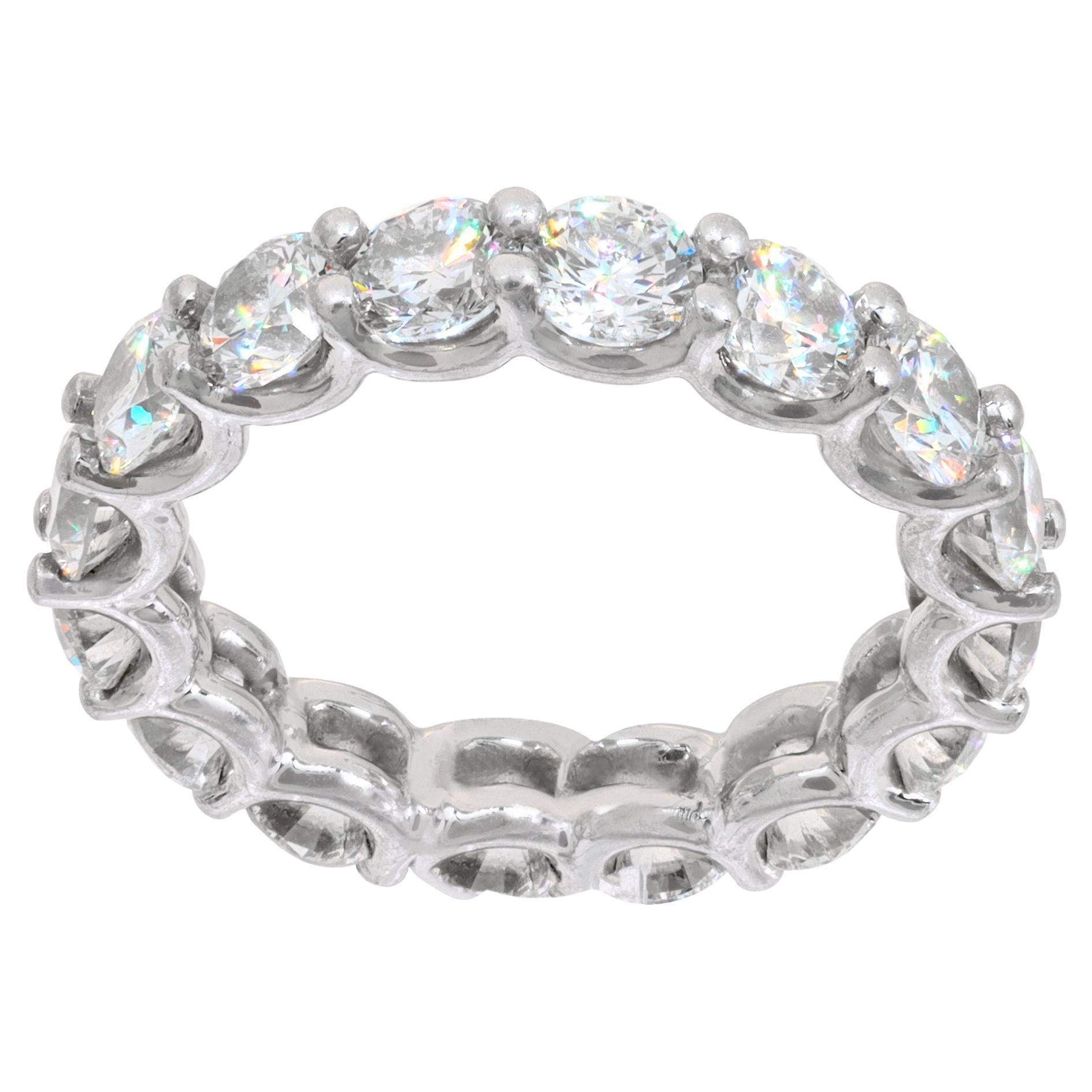 Eternity diamond band in platinum