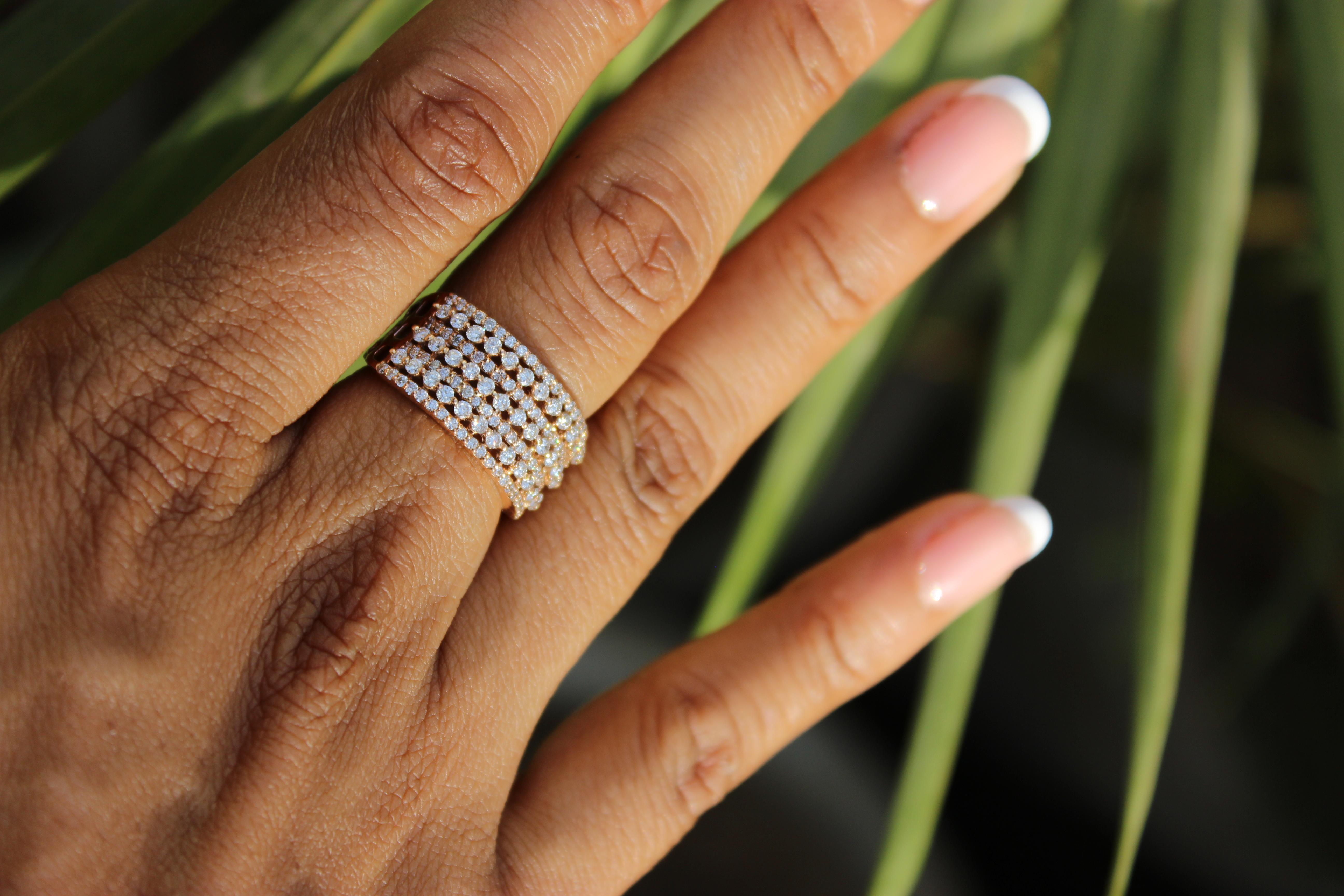 Anillo ancho de diamantes de eternidad en oro macizo de 14k (certificado) Art Decó en venta