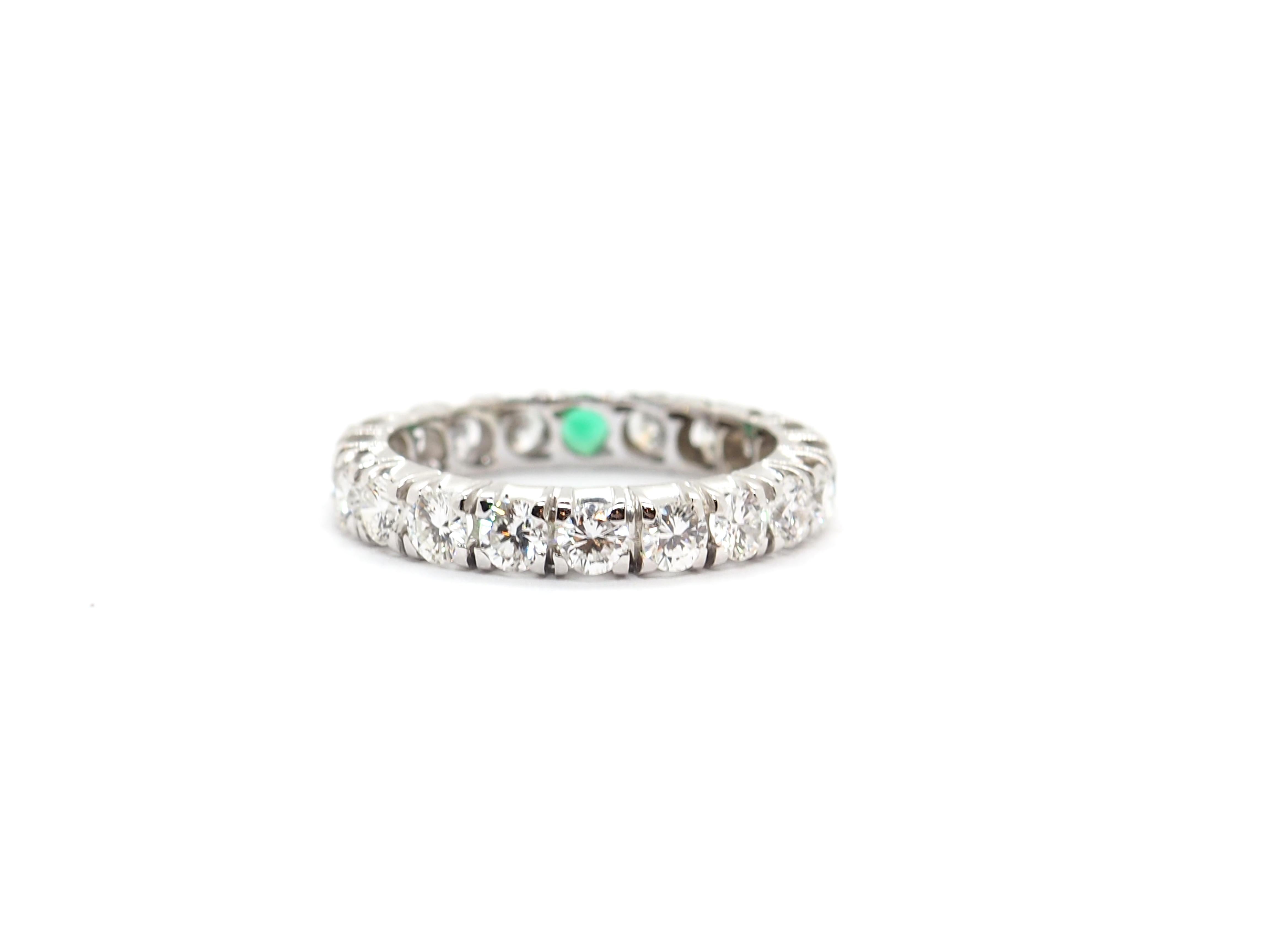 Eternity Diamond Emerald Ring 18 Karat White Gold For Sale 1