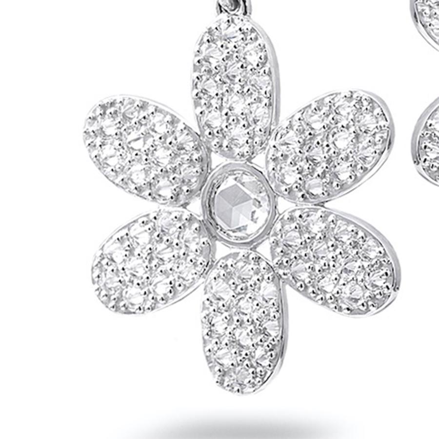 Eternity Diamond Flower Earrings In New Condition In Secaucus, NJ