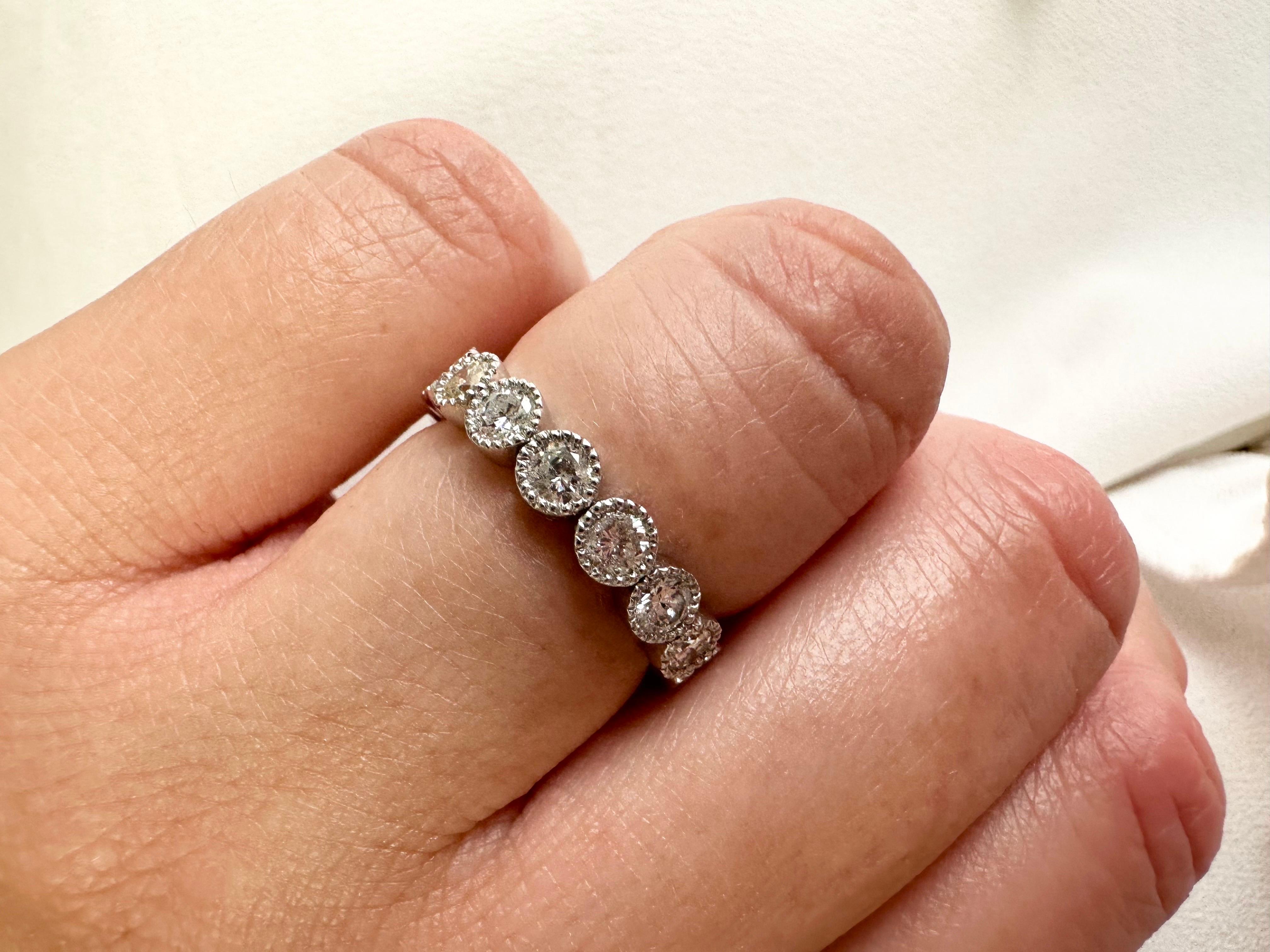 Eternity diamond ring 14KT gold bubble circular diamond ring 1.86ct In New Condition For Sale In Jupiter, FL