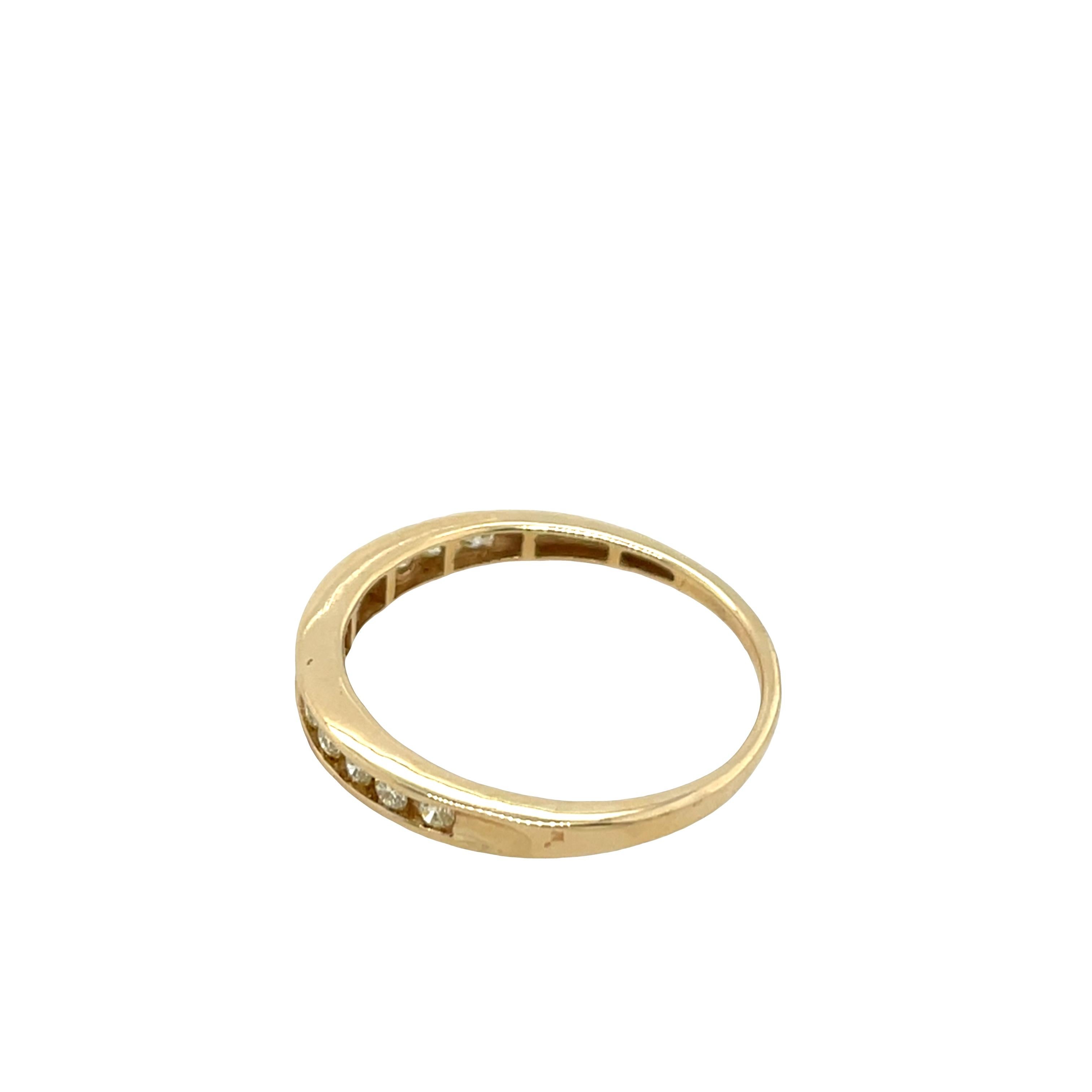 Bague d'éternité en or jaune 14 ct sertie de 0,40 ct de diamants en vente 1