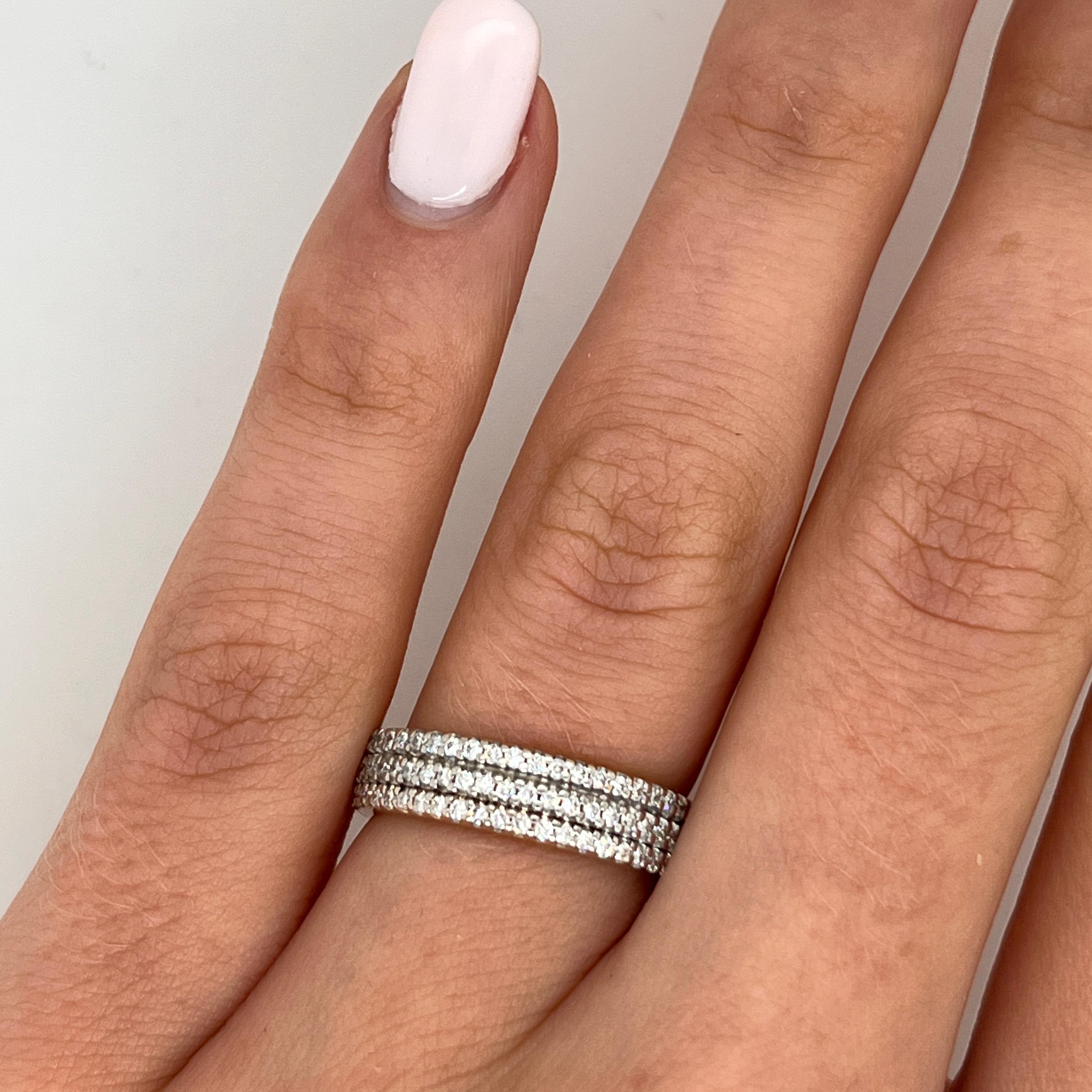 Bague d'éternité sertie d'un diamant de 0,50ct en or jaune, blanc ou rose 18ct en vente 1