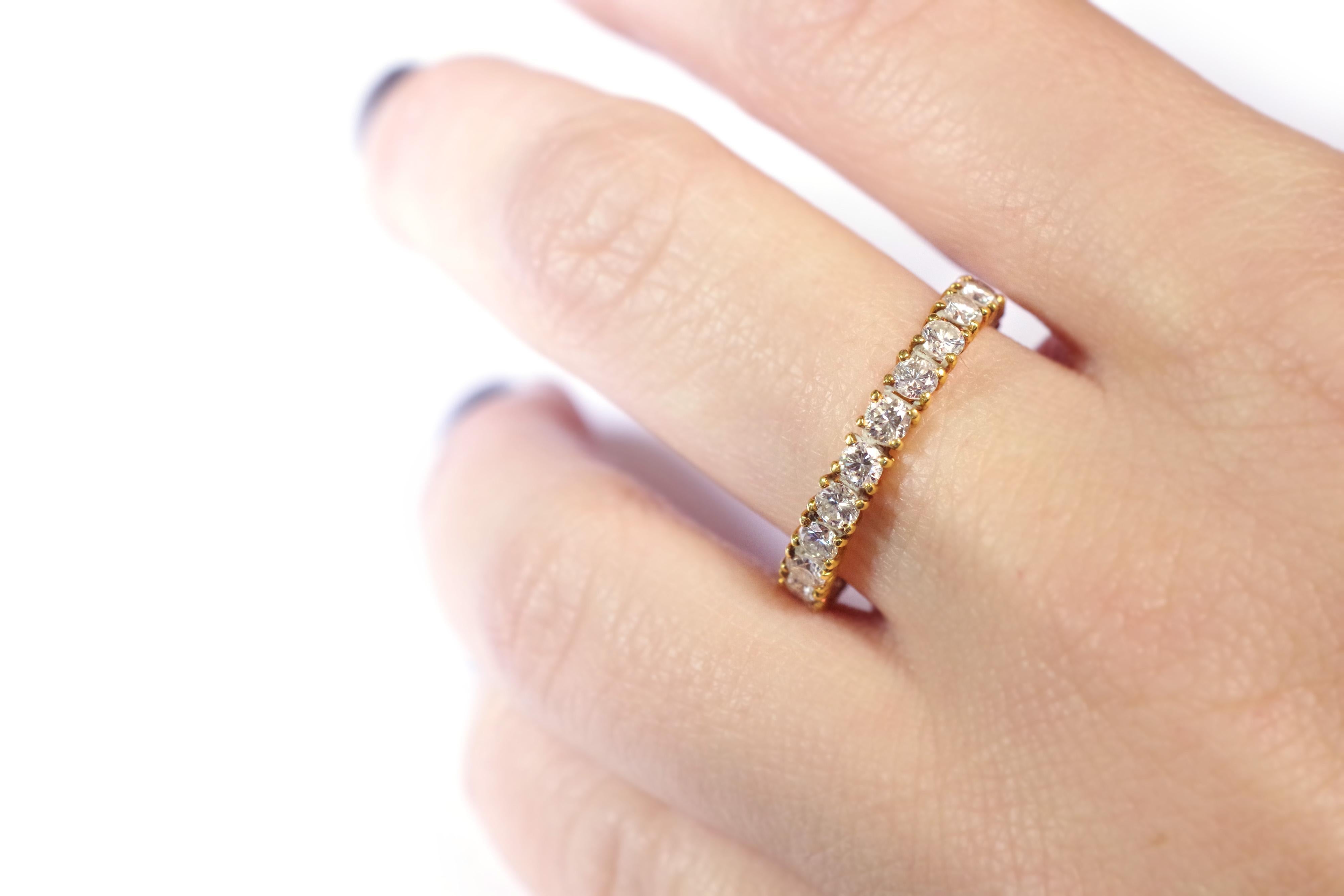 Eternity Diamond Wedding Ring in 18k Gold, Brilliant Cut Diamonds For Sale 2