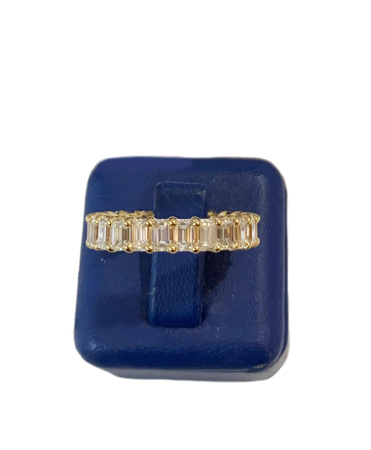 Women's Eternity Diamond Wedding Ring in Yellow Gold For Sale