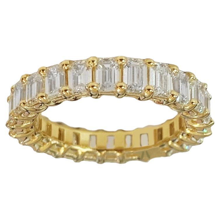Eternity Diamond Wedding Ring in Yellow Gold For Sale