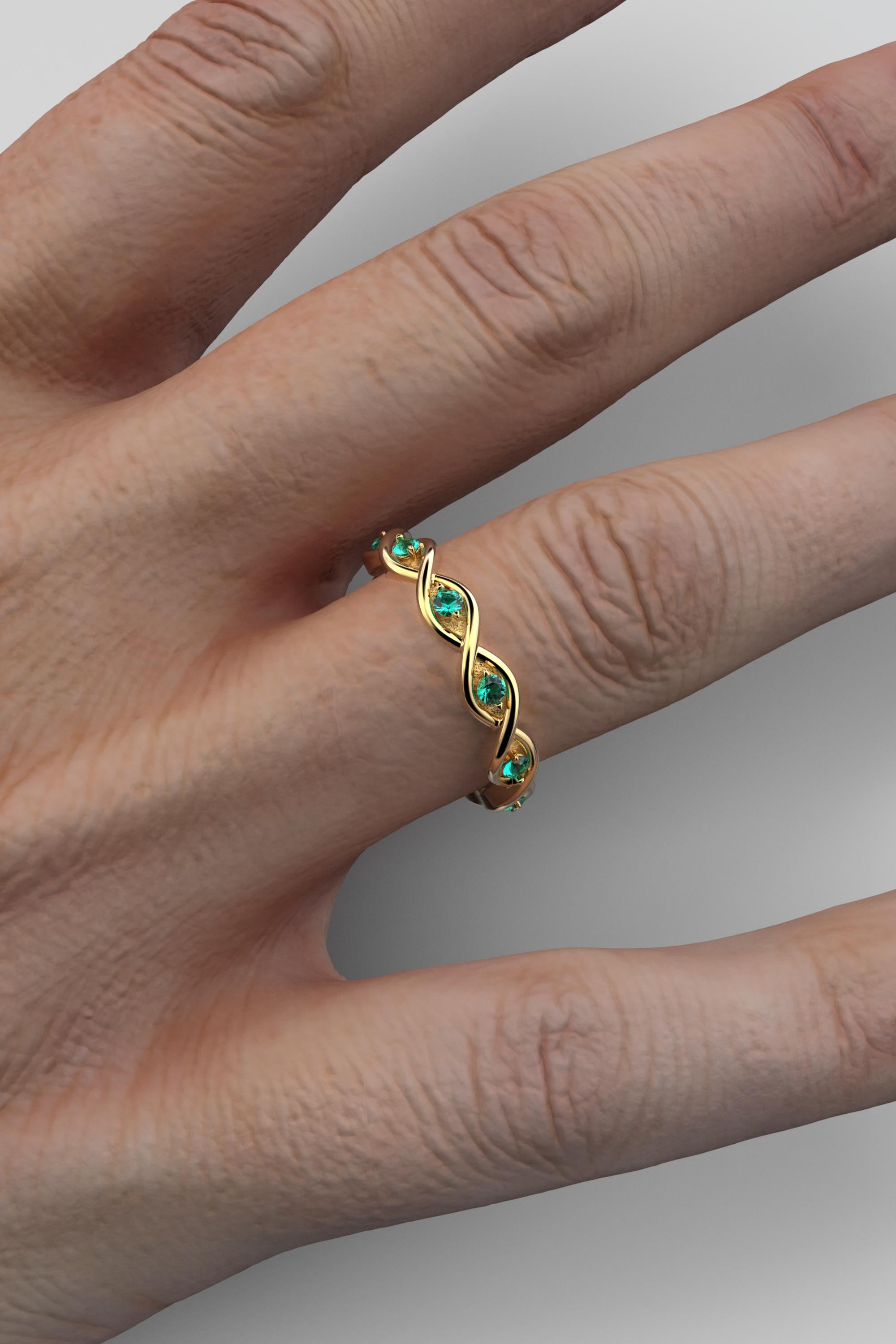 For Sale:  Eternity Emerald Gold Band Made in Italy By Oltremare Gioielli  18K Solid Gold 4