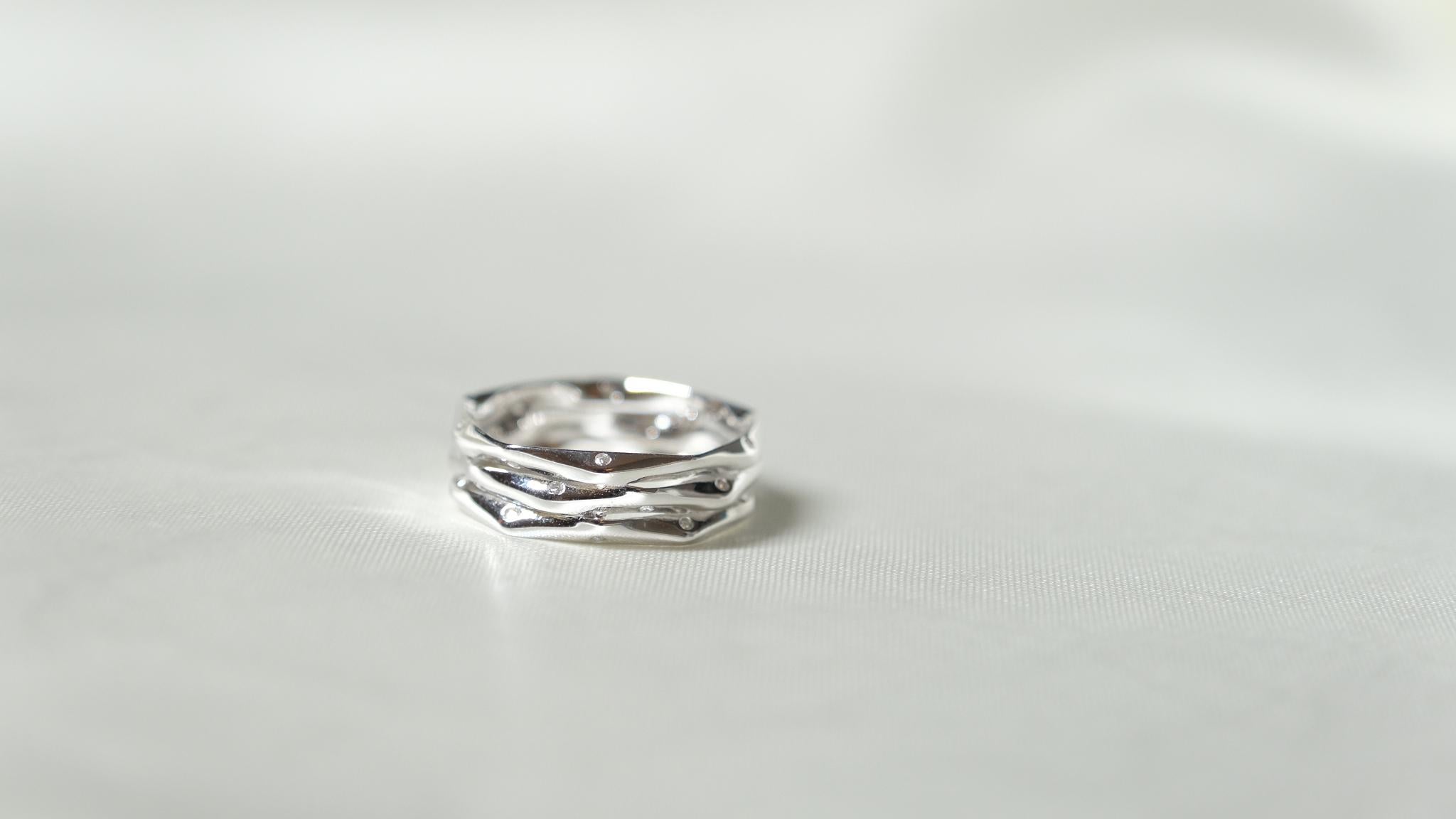 Eternity Merged Ring 18k White Gold, 0.20ct In New Condition For Sale In Leigh-On-Sea, GB