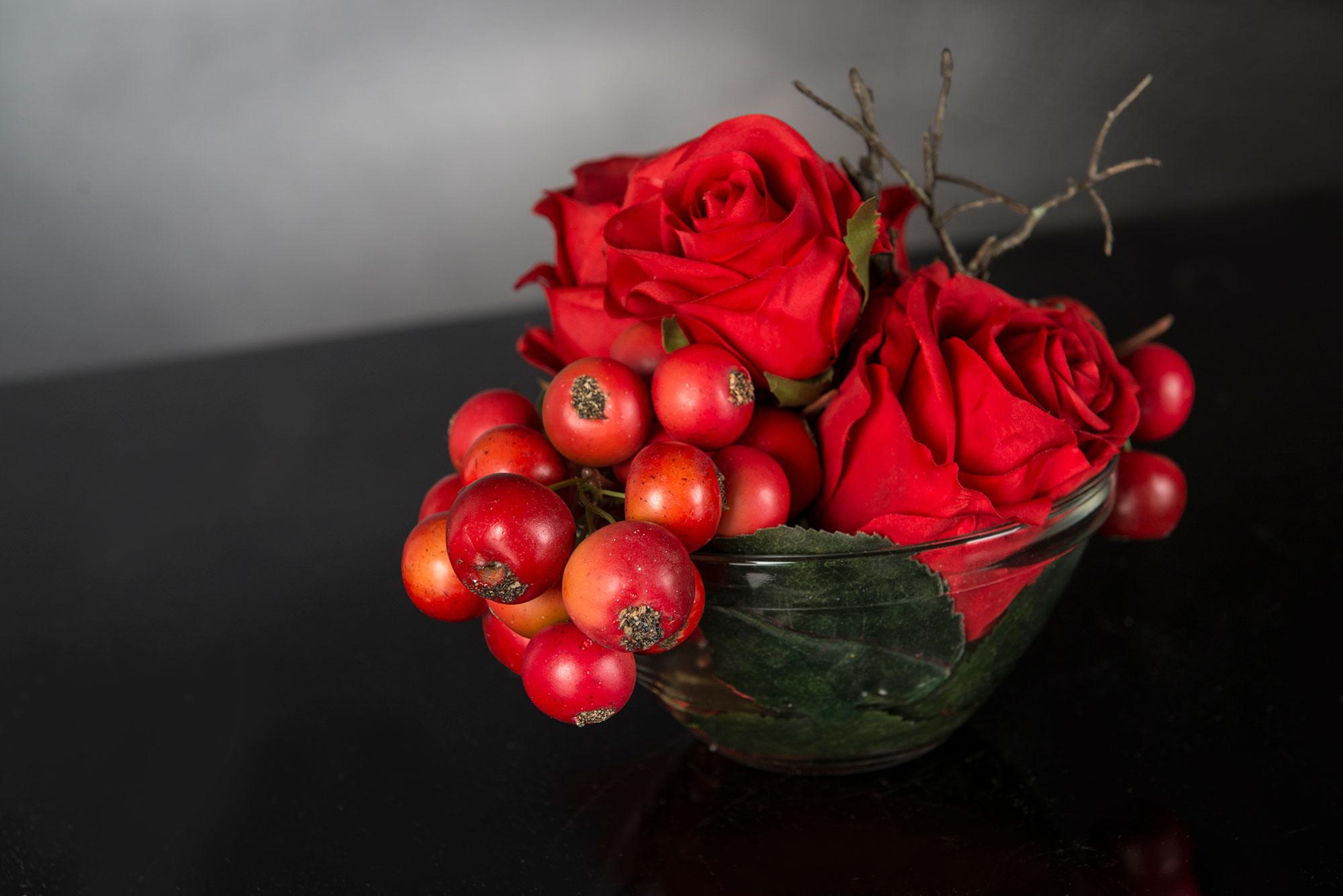 Modern Eternity Red Fruits Bouquet Set Arrangement, Flowers, Italy For Sale