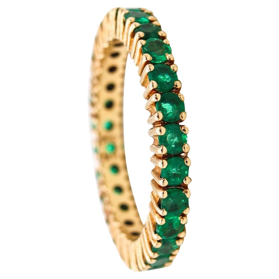 Eternity Ring Band in 14Kt Yellow Gold with 1.62 Carats of Colombian Emeralds For Sale