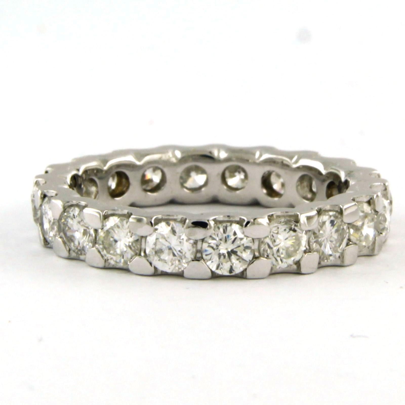 Eternity ring set with diamonds 14k white gold For Sale 1
