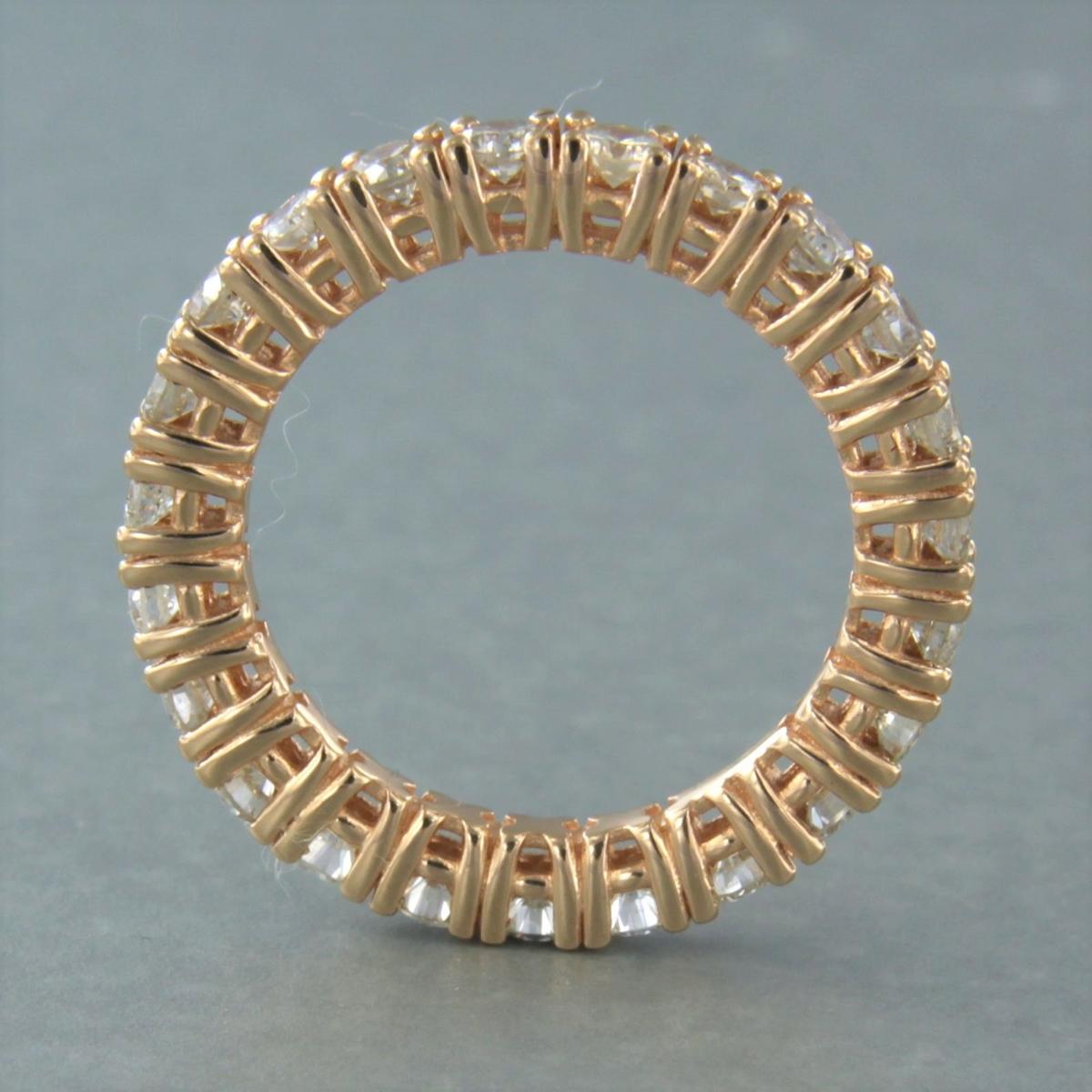 Modern Eternity ring set with diamonds 18k pink gold For Sale