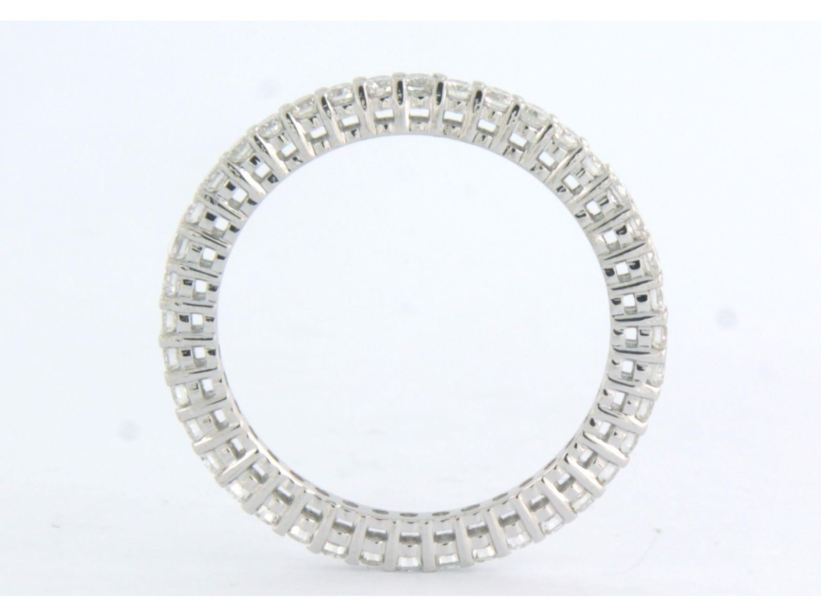 Eternity ring set with diamonds 18k white gold For Sale 2