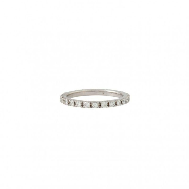 gesamt 0,73ct. (grav.) FW-WEISS (G-H)/VSI-SI, WG 18K, RW: 55, 2,6 g, 21. Jahrhundert. Wie neu!

 Ewigkeitsring, mit 25 Diamanten im Brillantschliff, insgesamt 0,73ct. (eng.) RW-WHITE (G-H)/VSI-SI, WG 18K, Ringgröße 55, 2,6 g, 21. Neuwertiger Zustand!