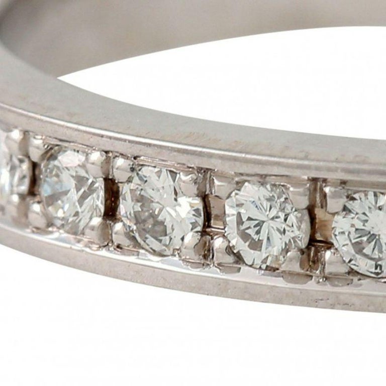 Eternity Ring with 32 Diamonds For Sale at 1stDibs