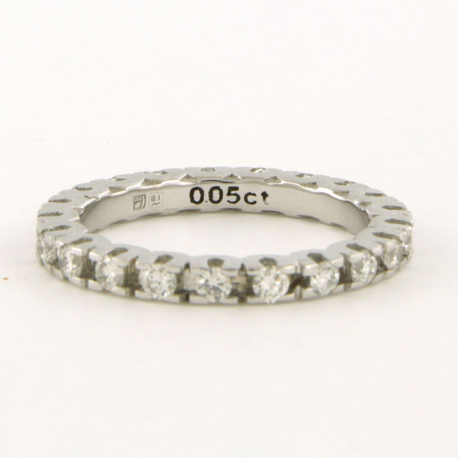 Moderne Bague éternité avec diamants taille brillant jusqu'à 0,85ct Or blanc 18k en vente