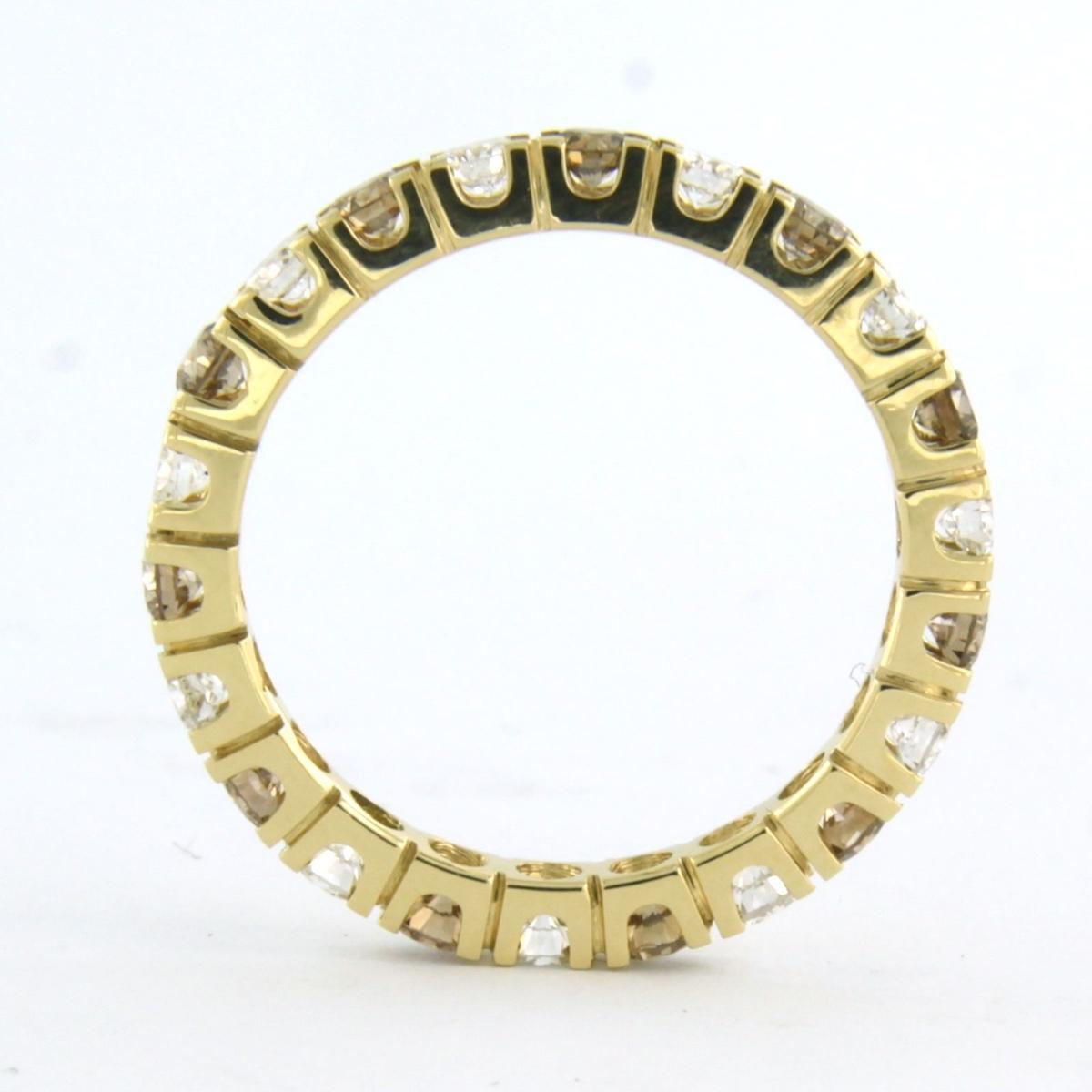 Modern Eternity ring with brilliant cut diamonds up to 1.34ct 18k yellow gold 2.4 grams For Sale
