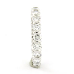 Anello Eternity con diamanti a taglio brillante fino a 1,70 ct, oro 18k, 3,1 grammi