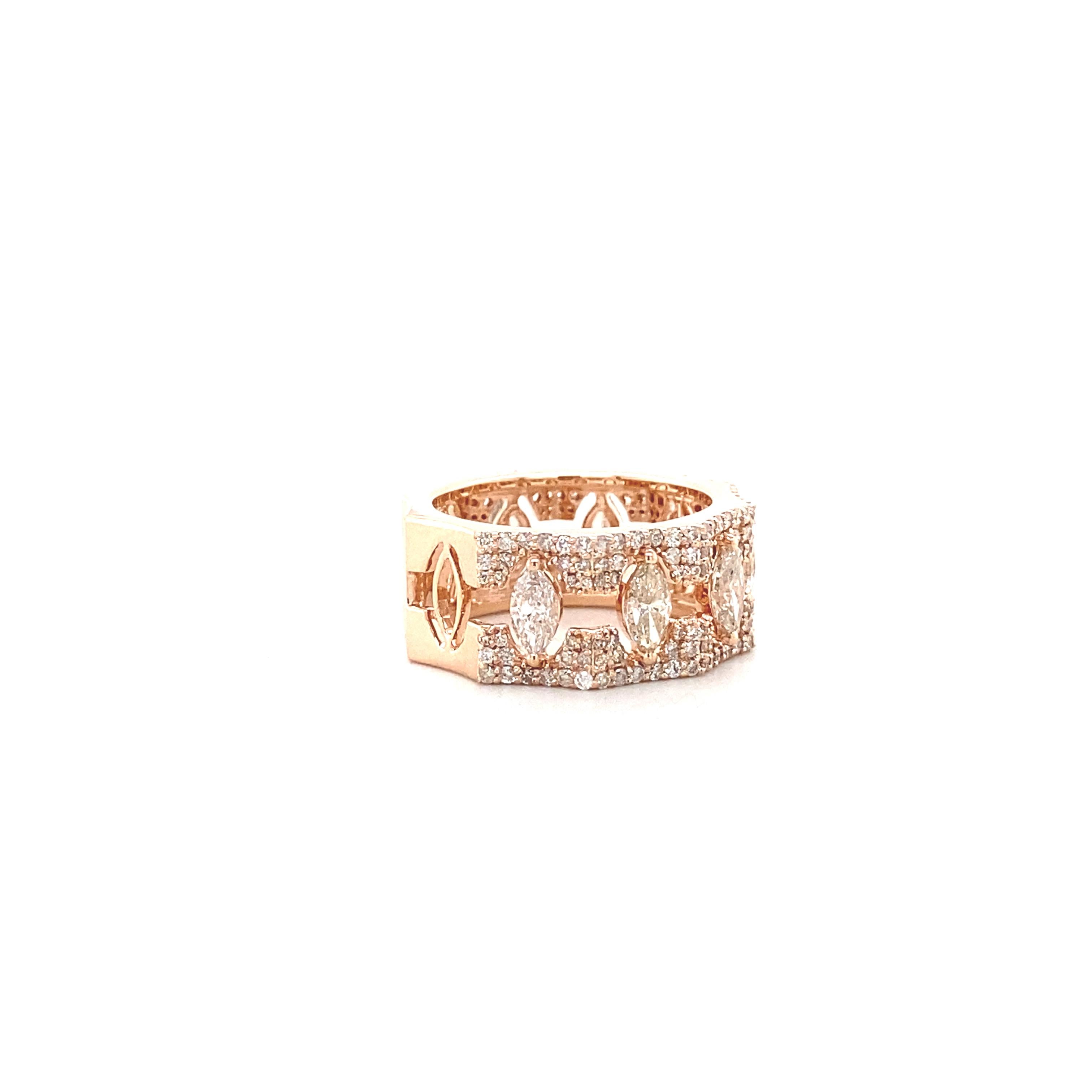 The ring is a testament to timeless beauty and luxurious elegance. Fashioned from 18K solid gold, its band presents a substantial weight and feel, indicative of its premium quality. The ring is encrusted with a breathtaking array of marquise and