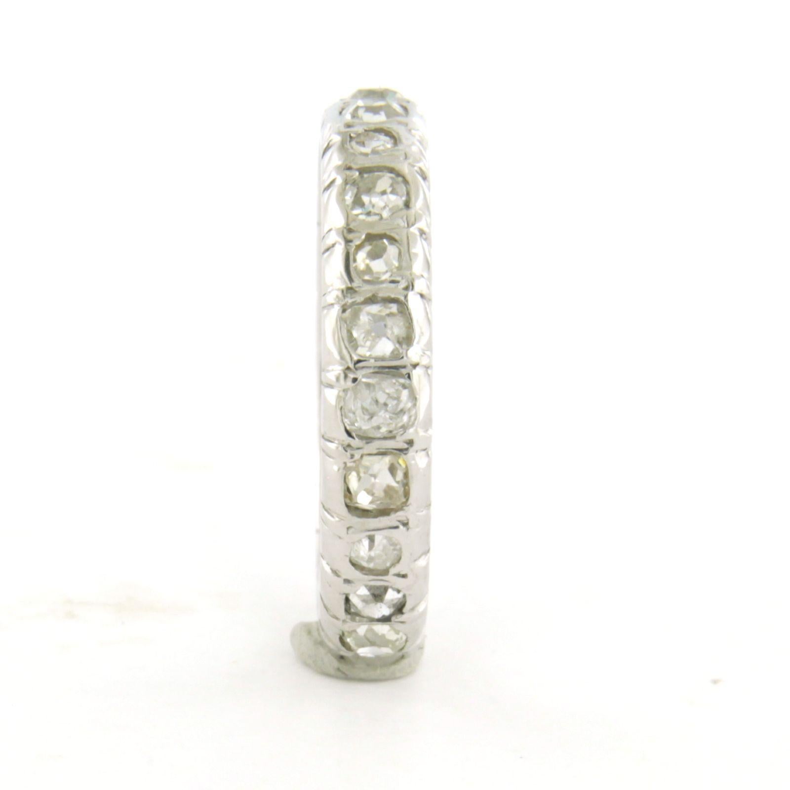 Early Victorian Eternity ring with old mine cut diamonds up to 1.40ct 18k gold For Sale
